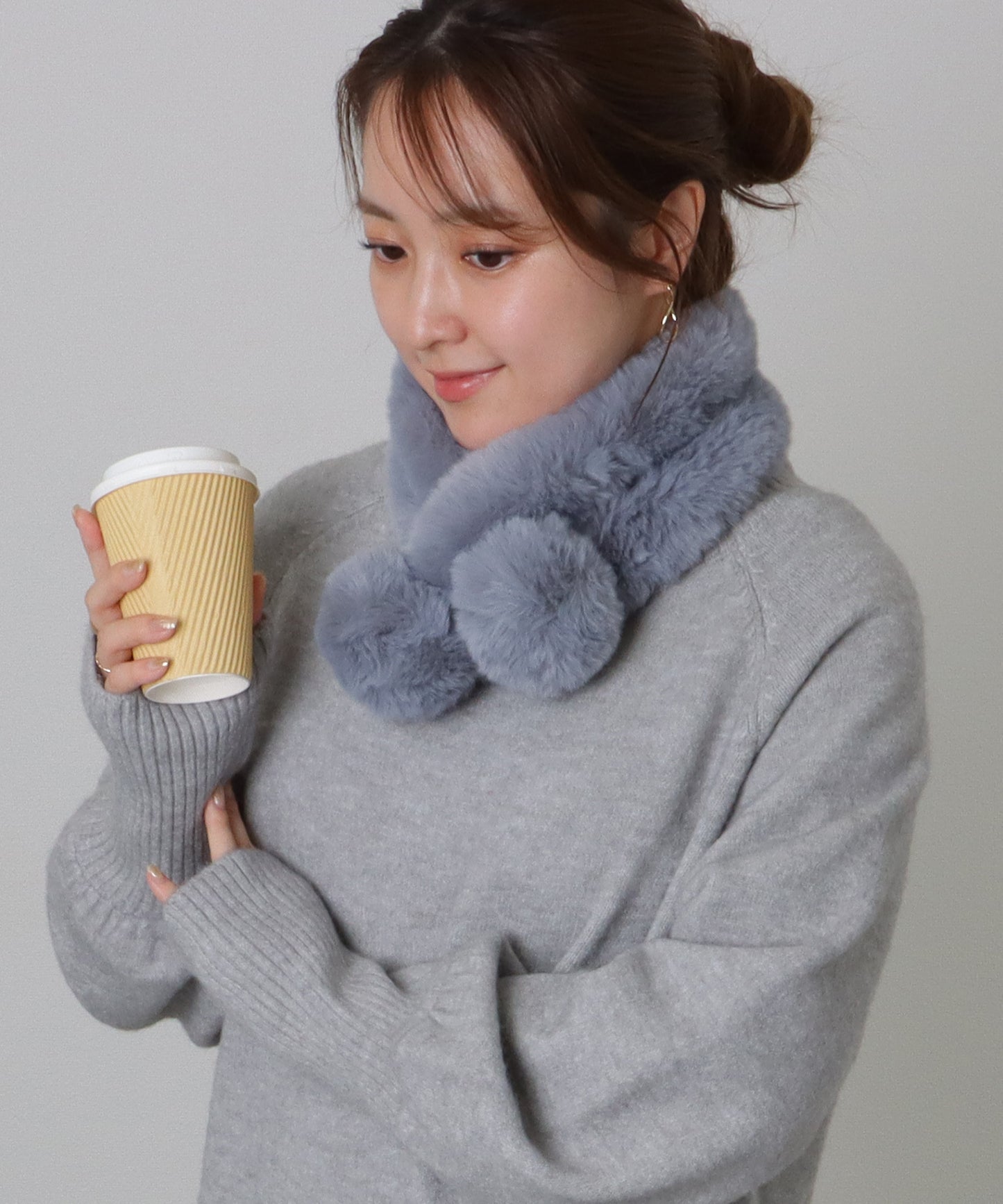 ポンポン付き ラビット風 シンプル ファー ティペット