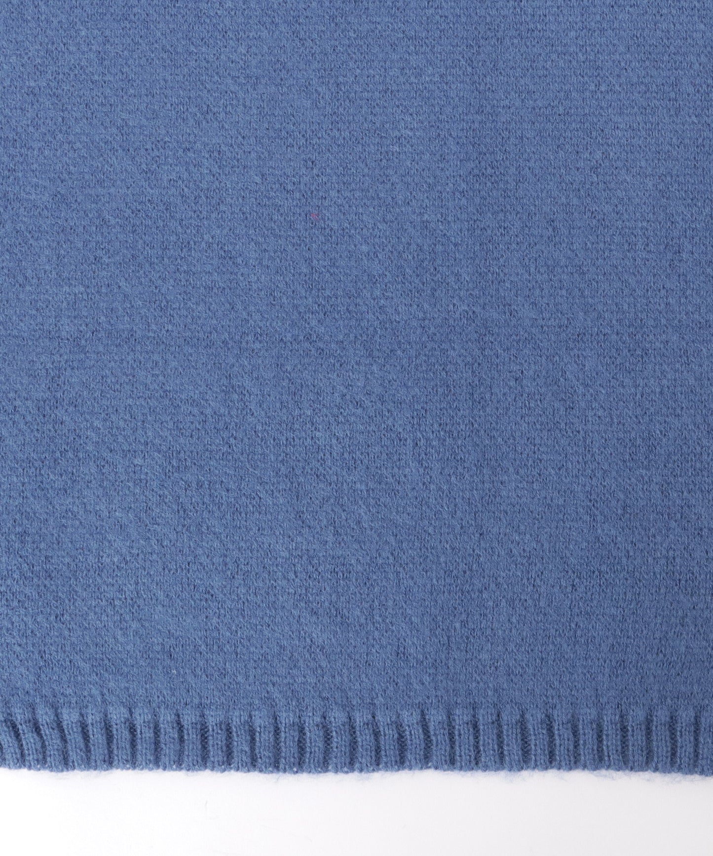 ソリッドカラー ピンバッチ付き シンプル ニット マフラー