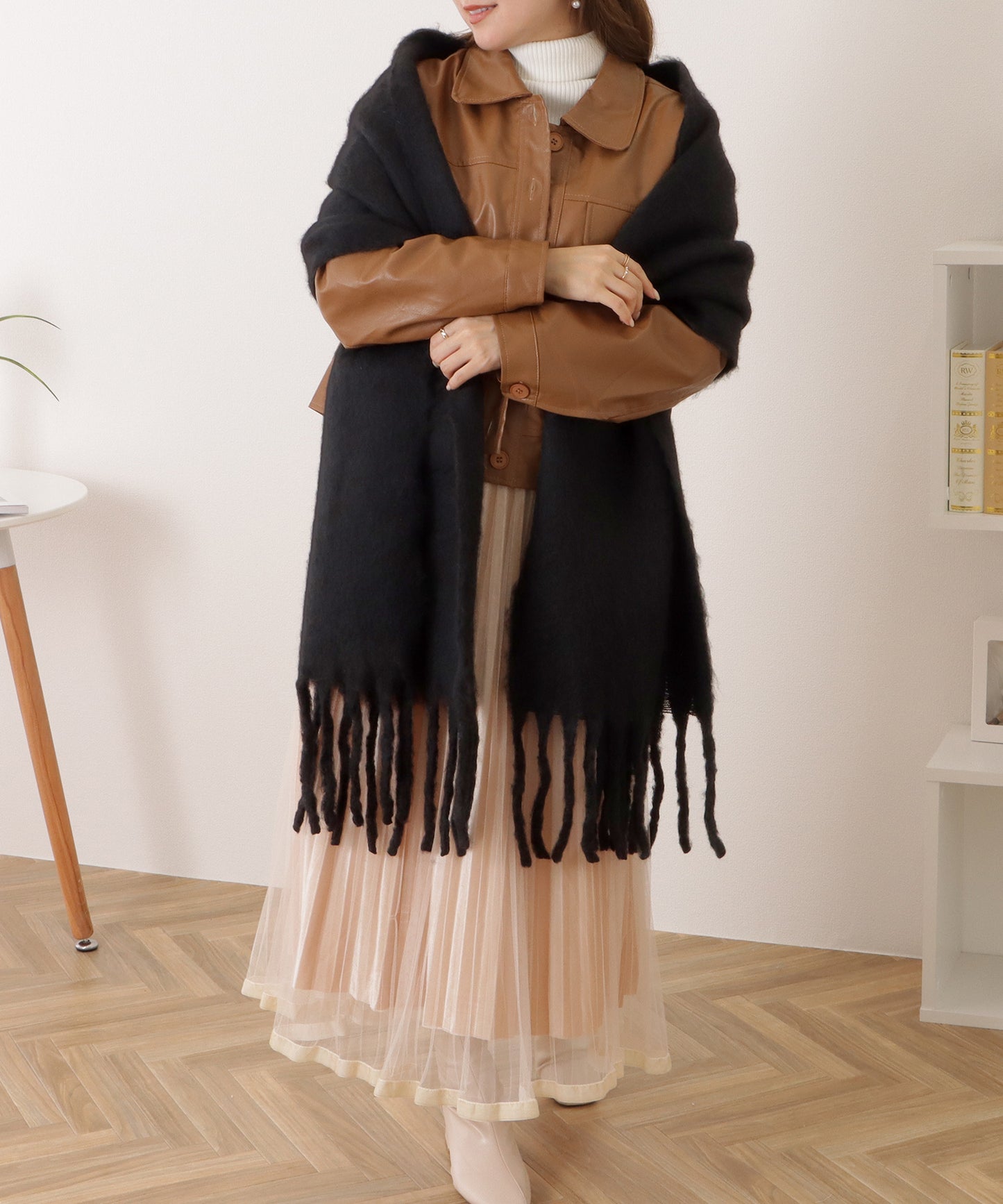 ボリュームフリンジシンプル大判マフラー