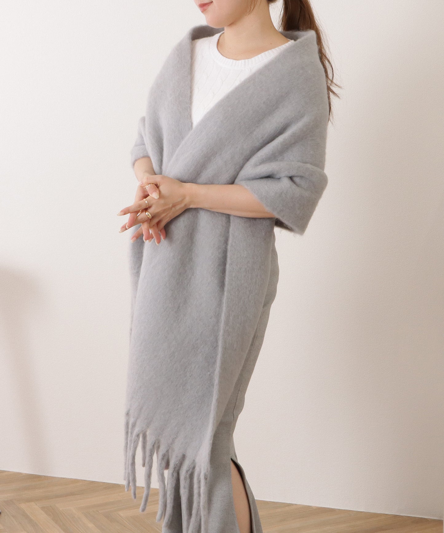 ボリュームフリンジシンプル大判マフラー