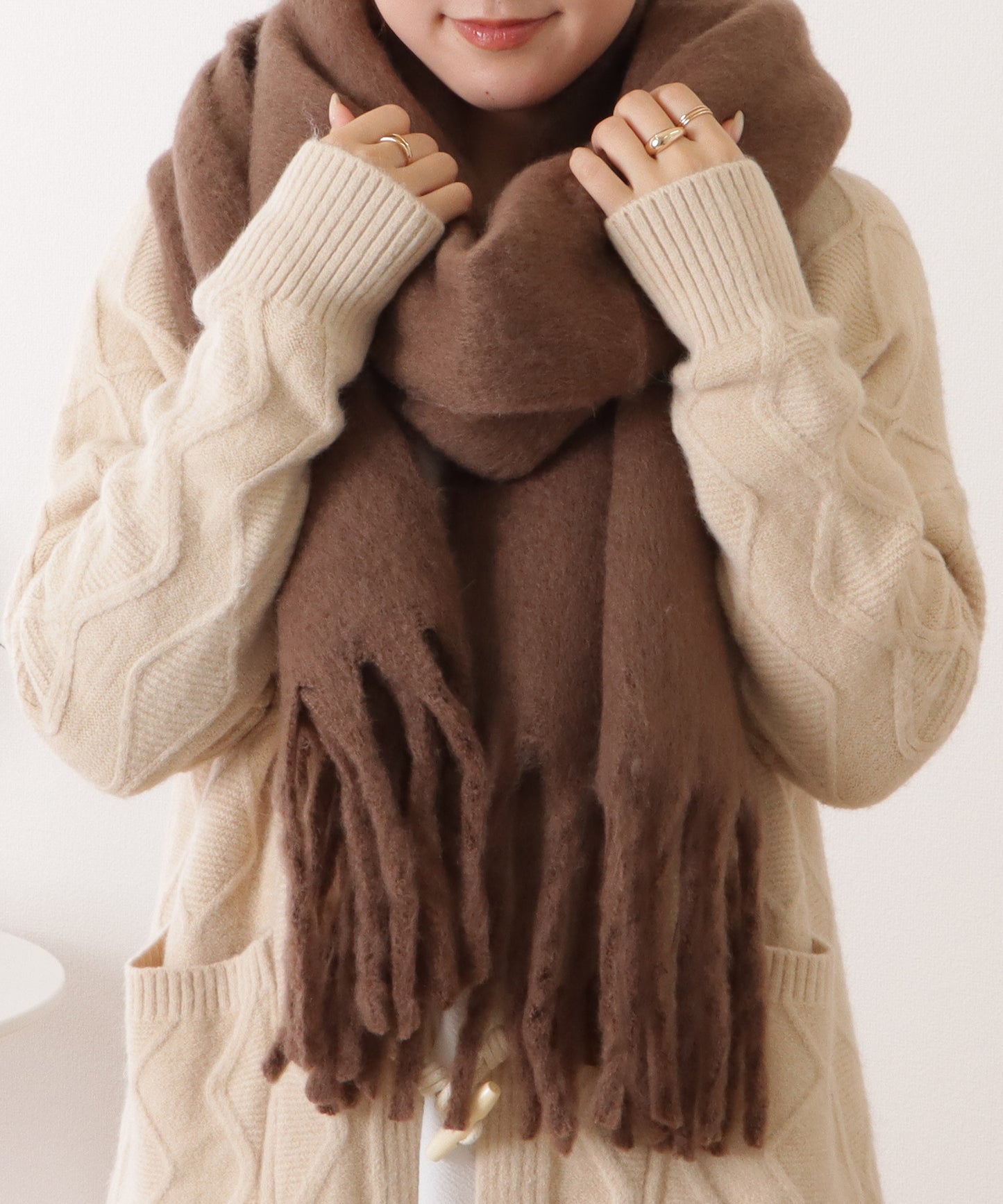 ボリュームフリンジシンプル大判マフラー