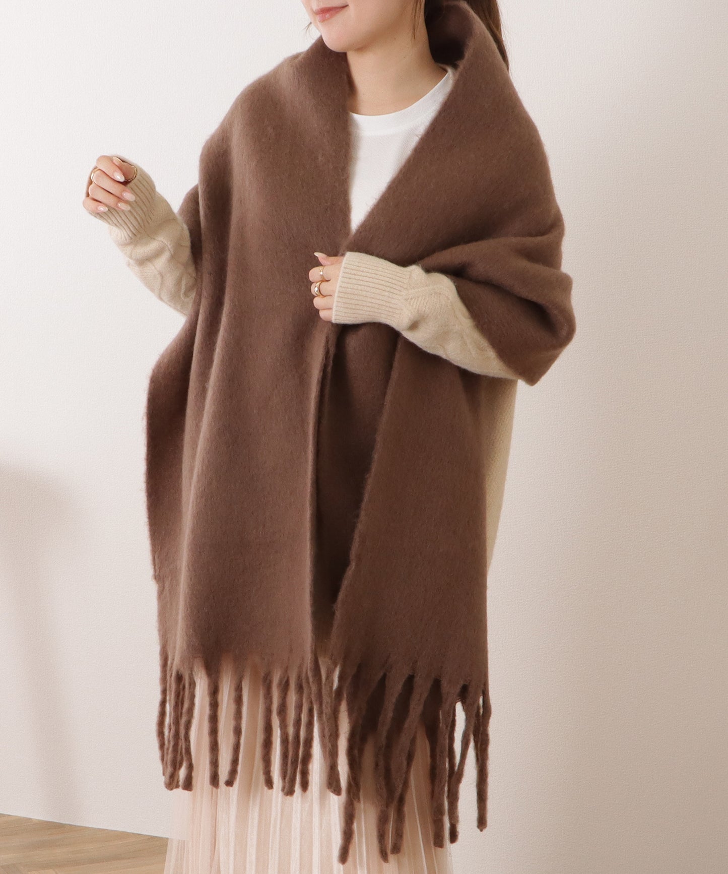 ボリュームフリンジシンプル大判マフラー