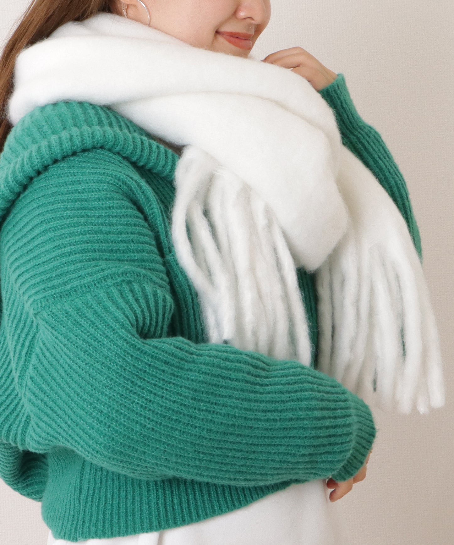 ボリュームフリンジシンプル大判マフラー