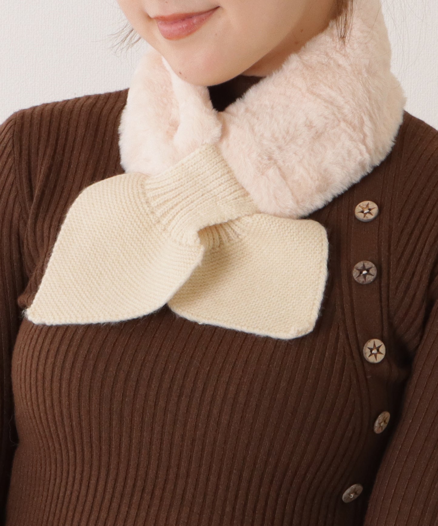 ニットドッキングリボン風ファーティペット