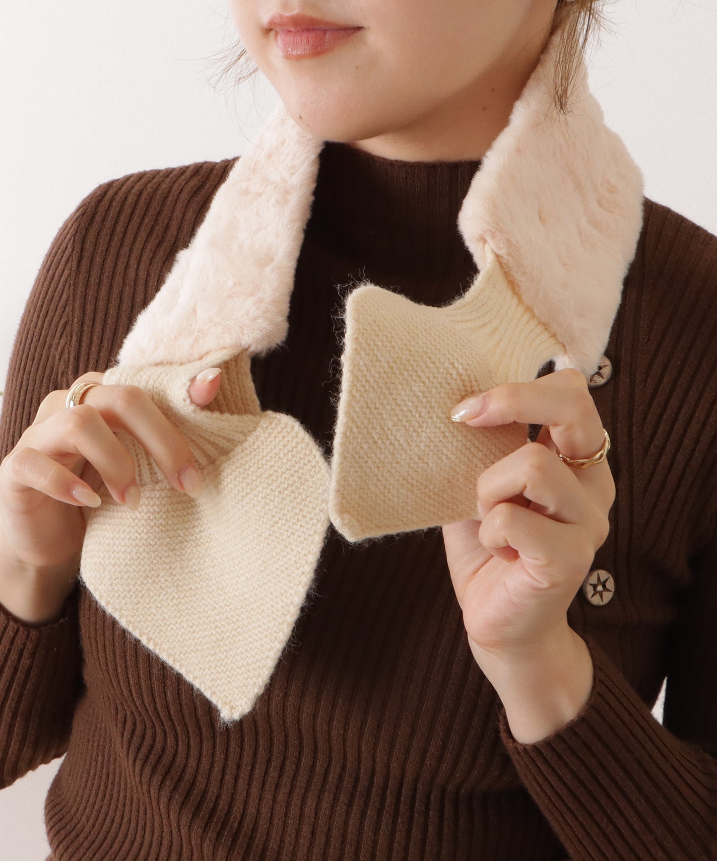 ニットドッキングリボン風ファーティペット