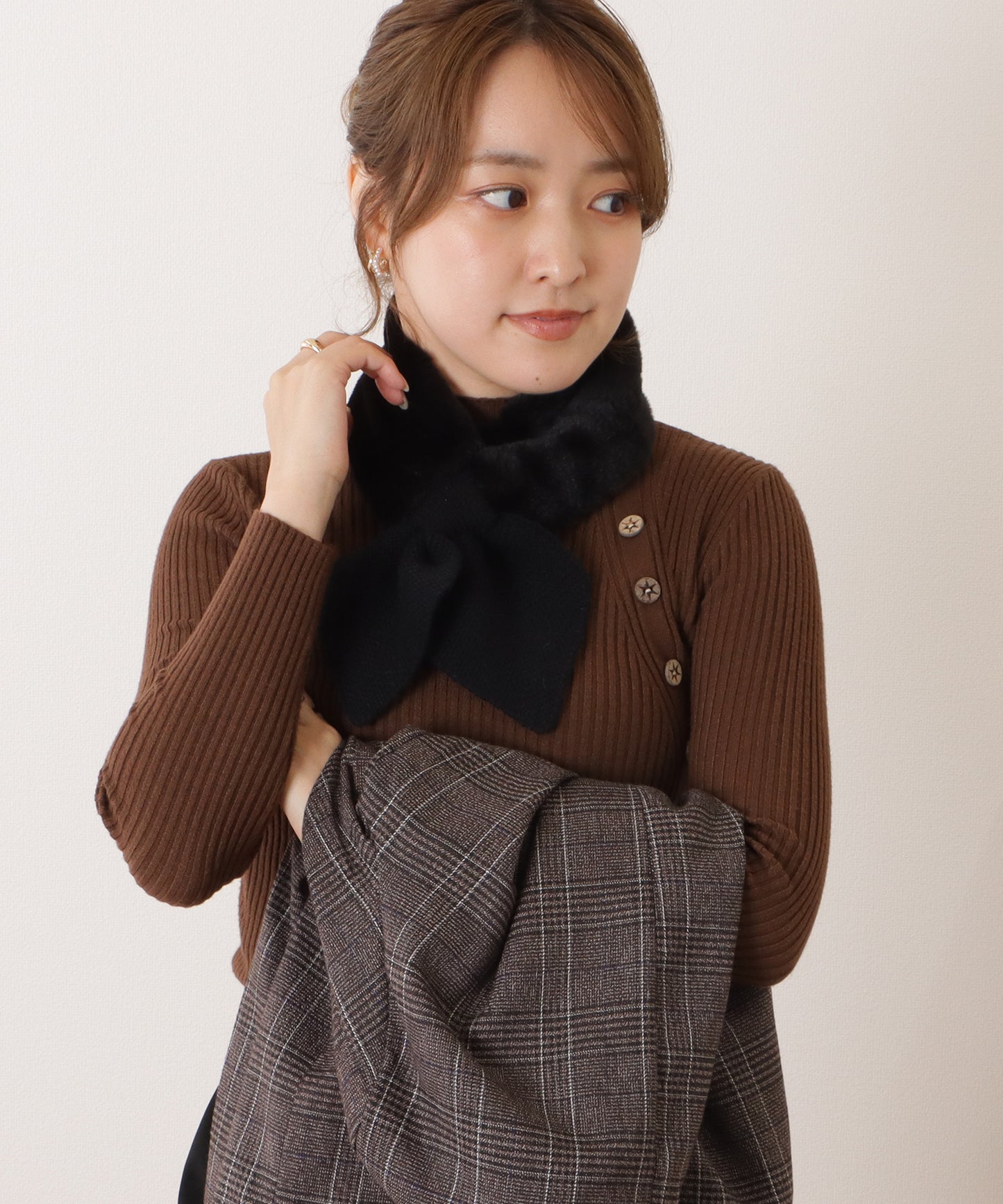 ニットドッキングリボン風ファーティペット