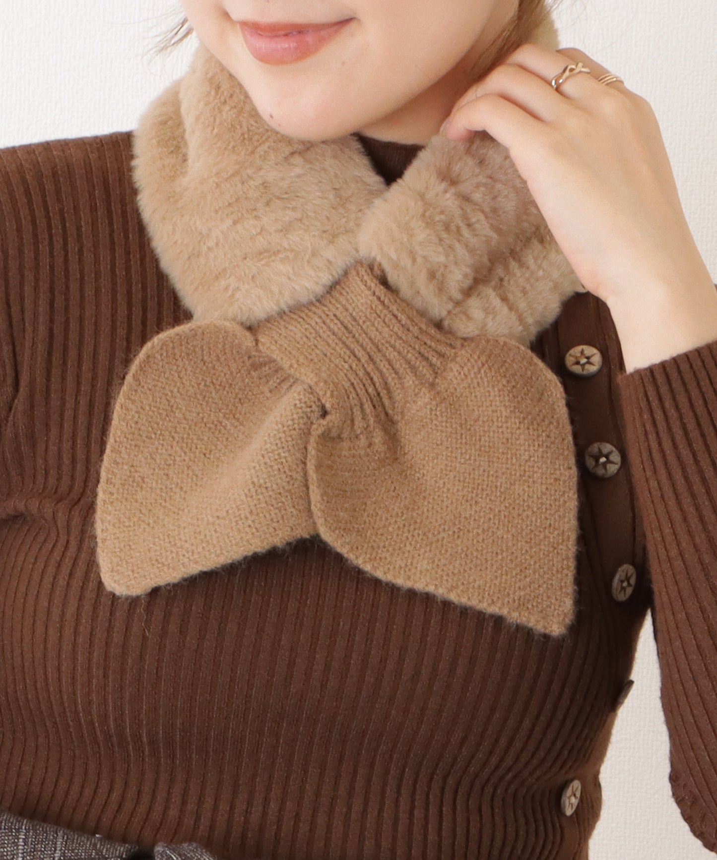 ニットドッキングリボン風ファーティペット