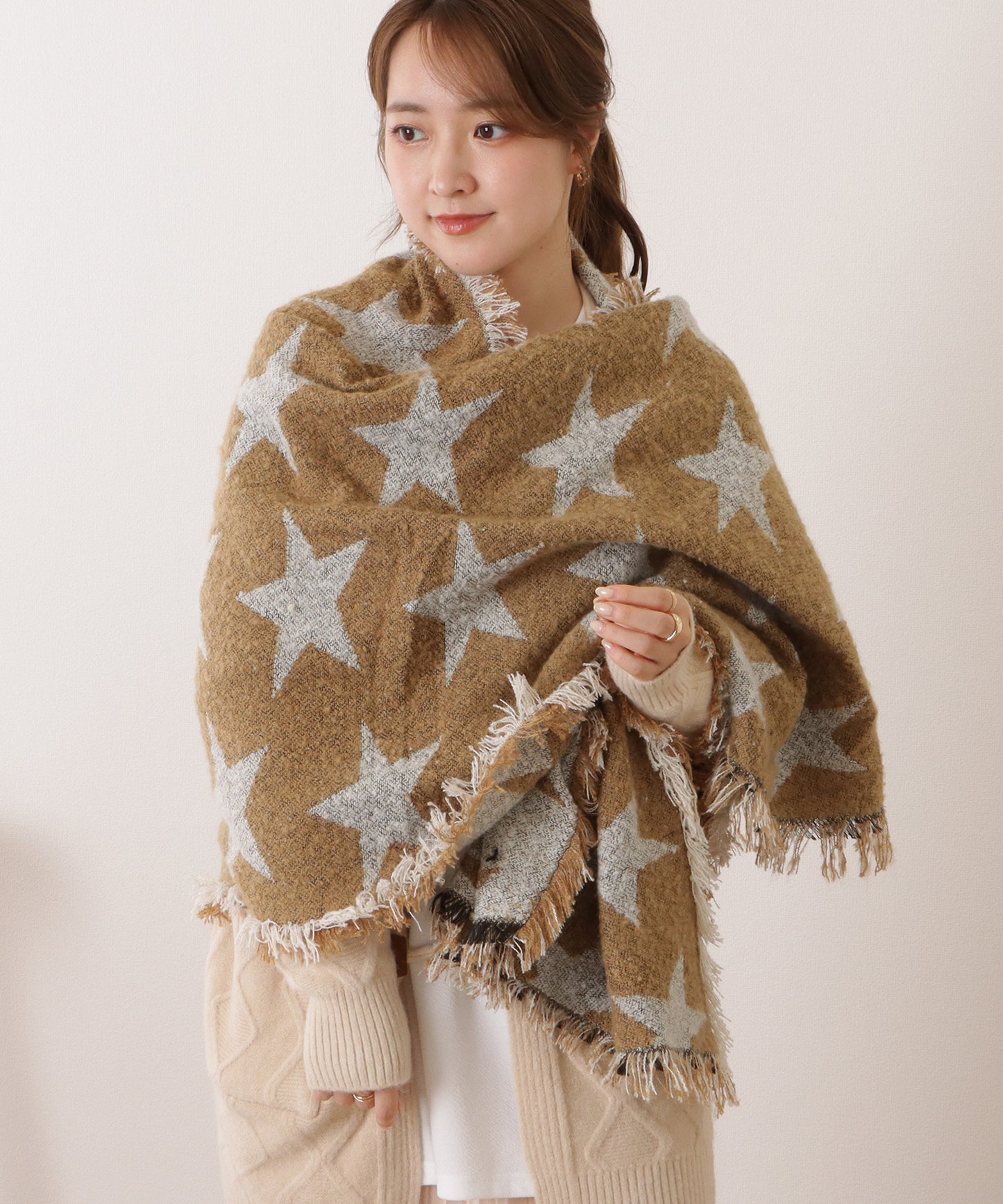 星柄ボリュームフリンジニットマフラー