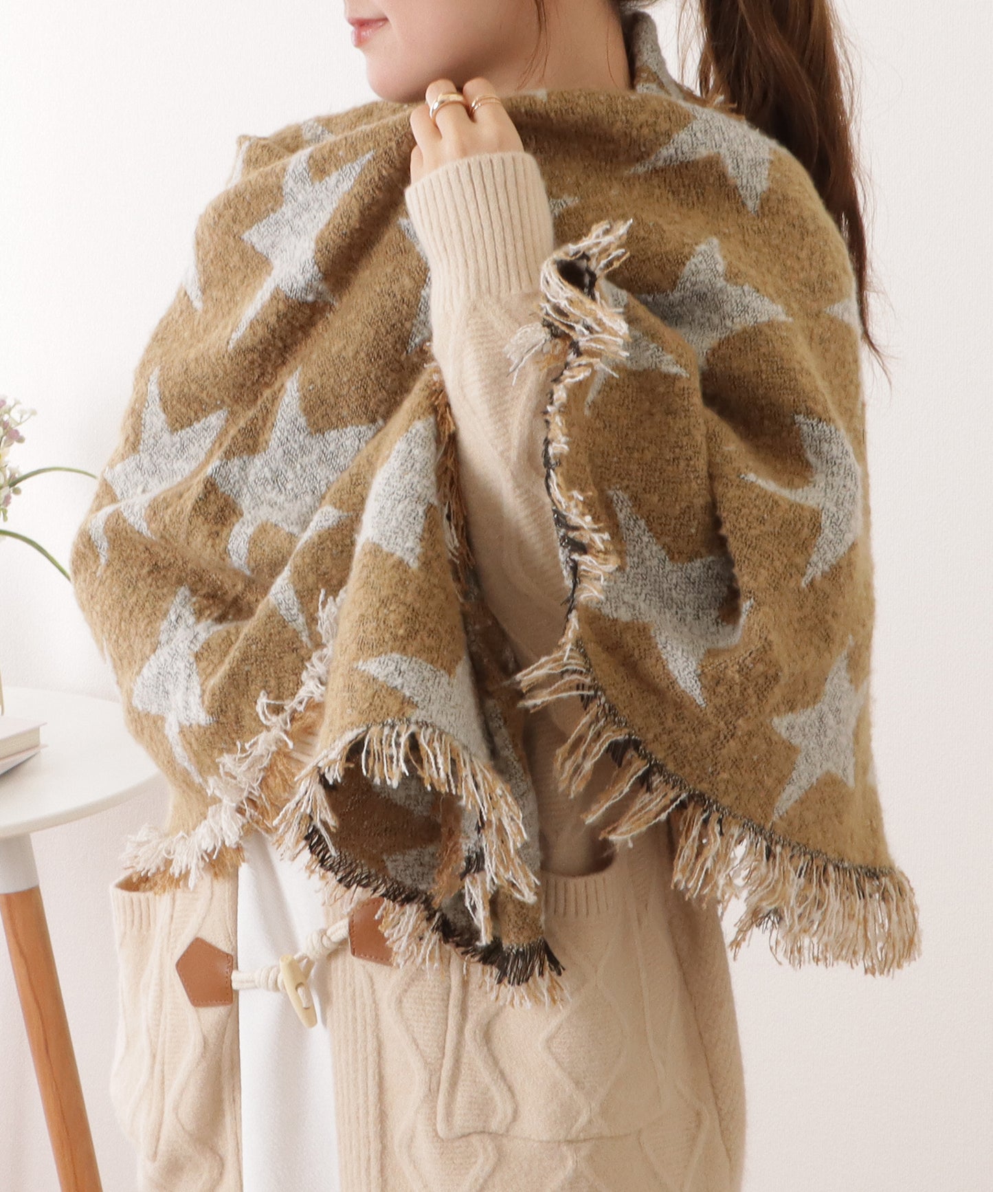 星柄ボリュームフリンジニットマフラー