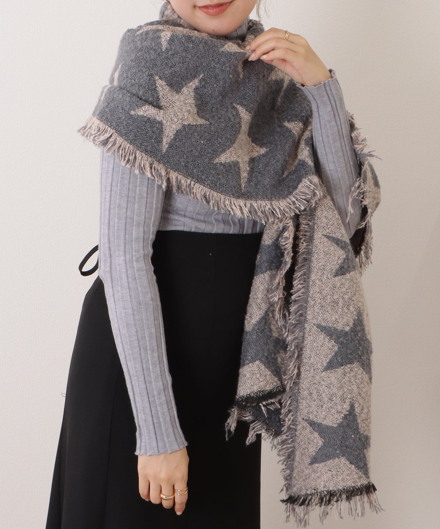 星柄ボリュームフリンジニットマフラー