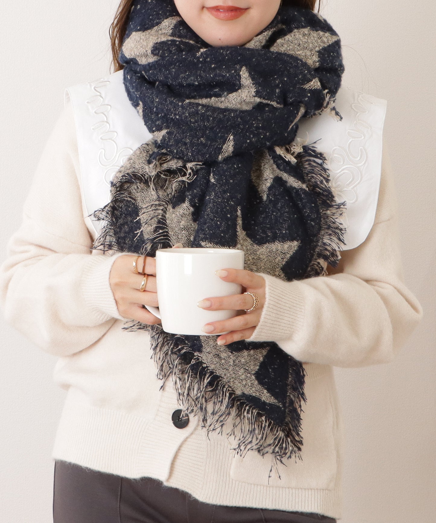 星柄ボリュームフリンジニットマフラー