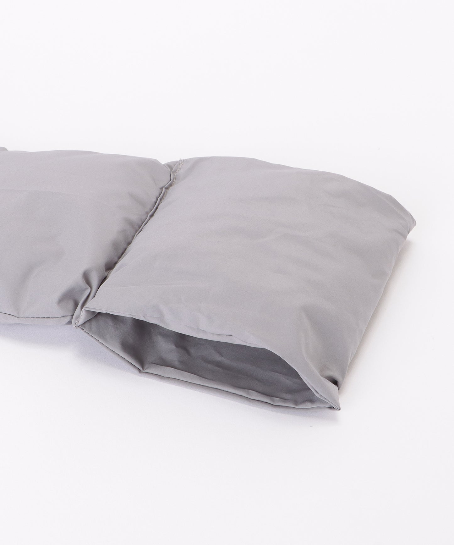 中綿ダウンキルティングティペット