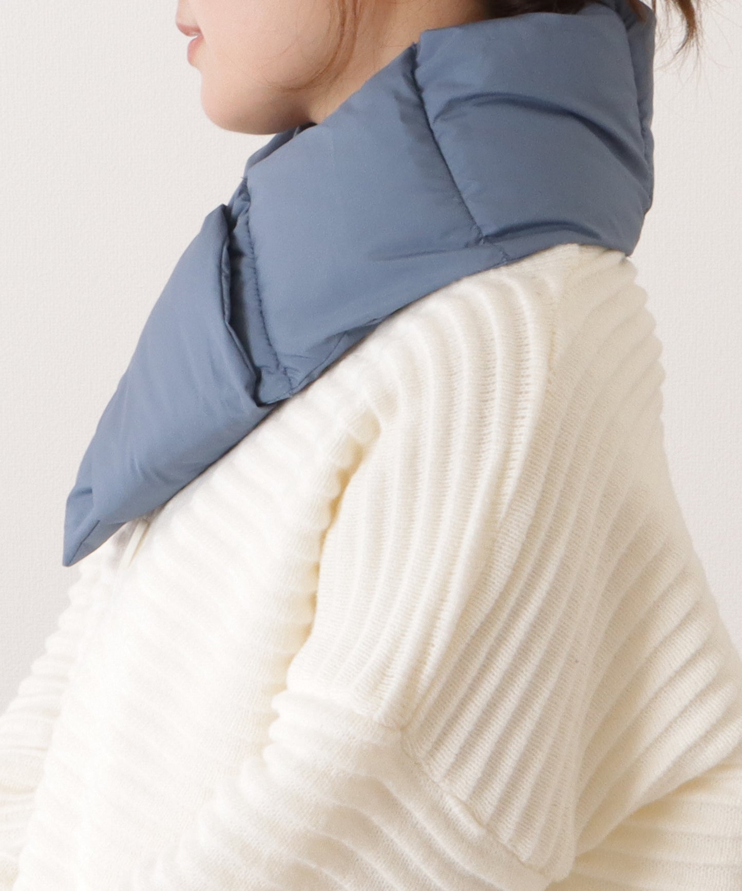 中綿ダウンキルティングティペット