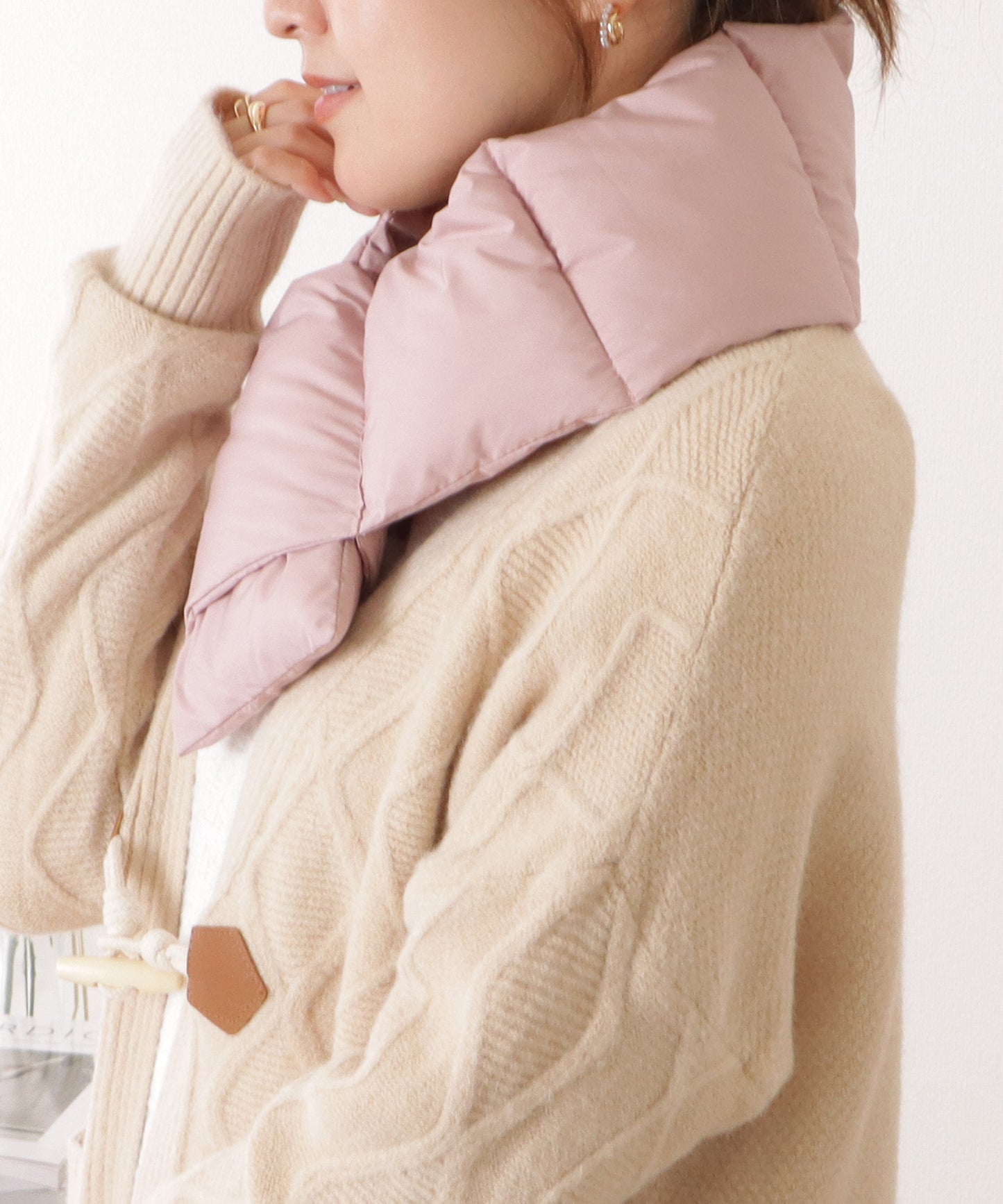 中綿ダウンキルティングティペット