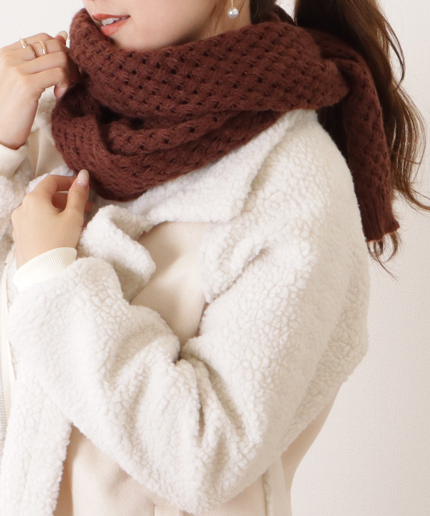 ベーシックカラー凹凸ボリュームニットマフラー