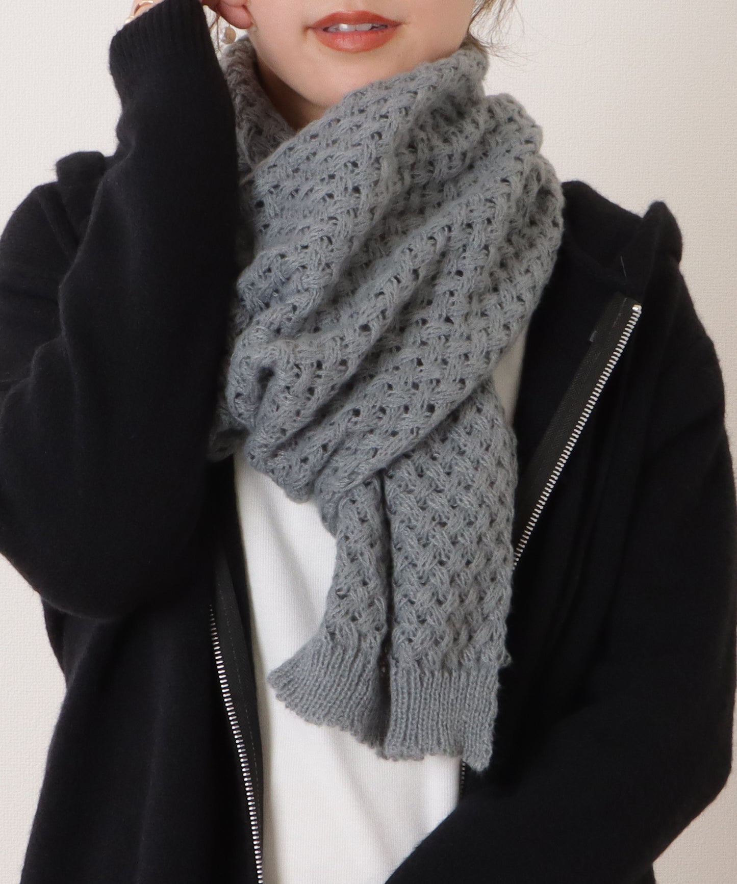 ベーシックカラー凹凸ボリュームニットマフラー