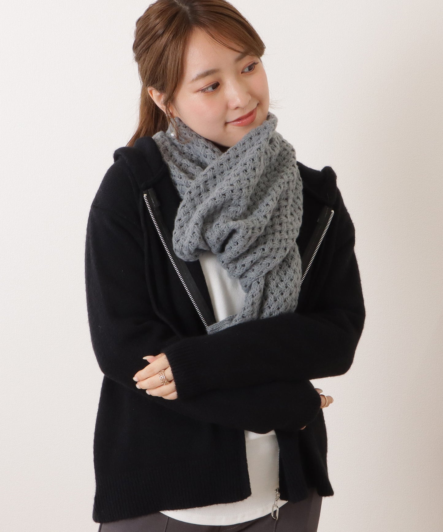 ベーシックカラー凹凸ボリュームニットマフラー