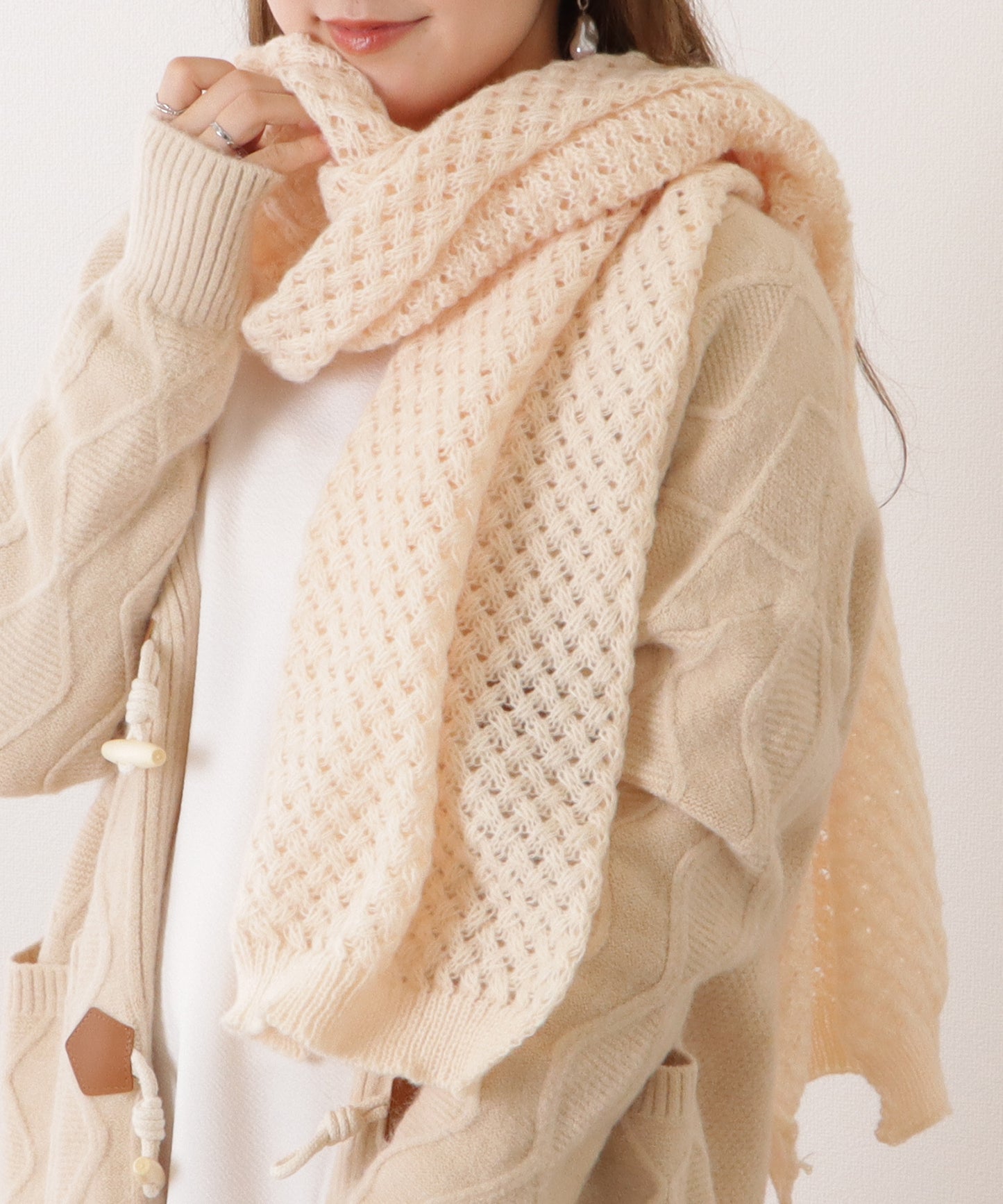 ベーシックカラー凹凸ボリュームニットマフラー