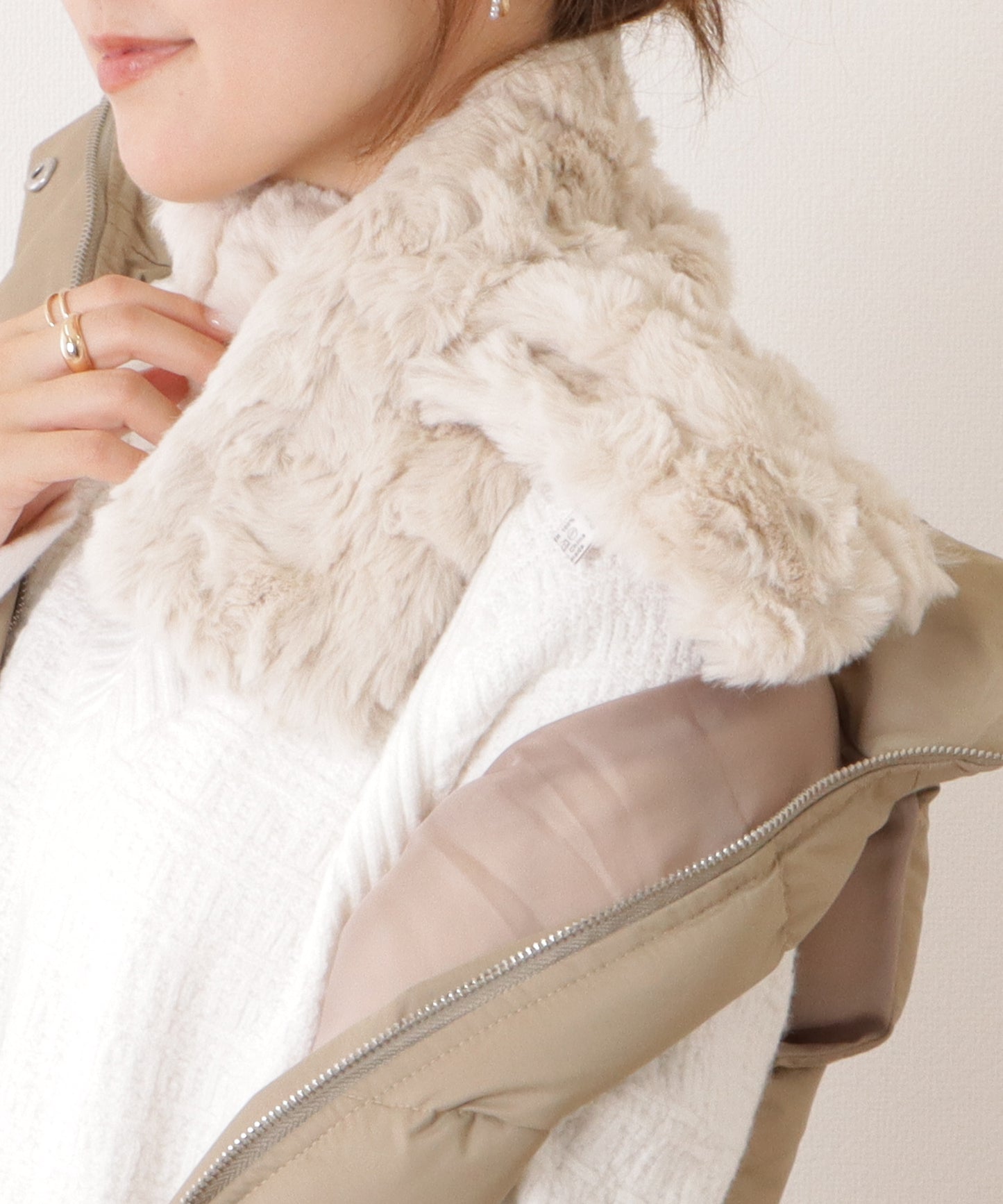 ラビット風シンプルクロスファーティペット