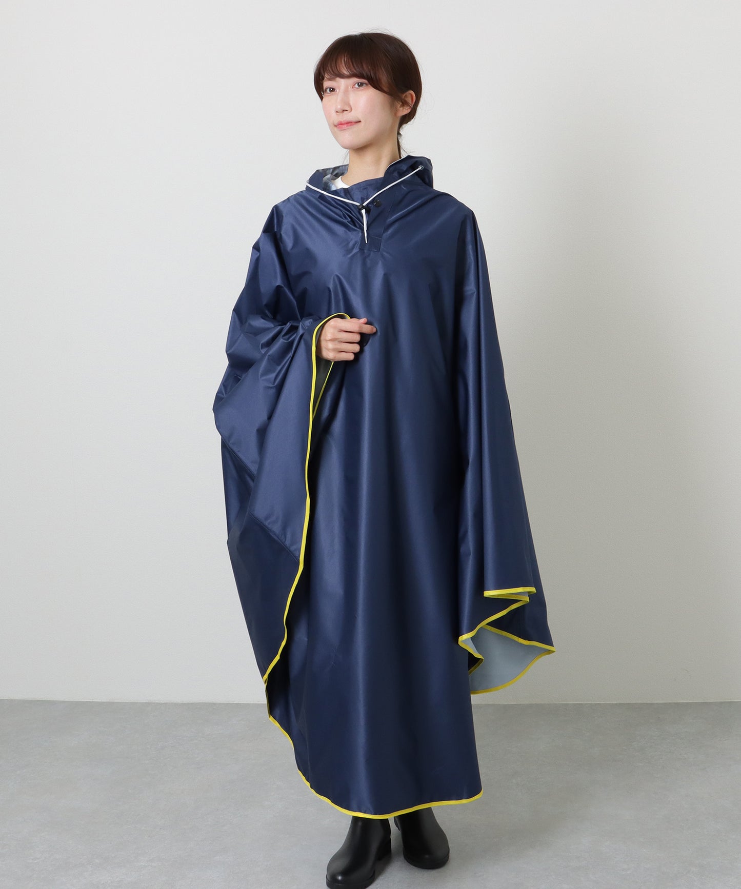 オーバーサイズ ソリッドカラー バイザー付き レイン ポンチョ