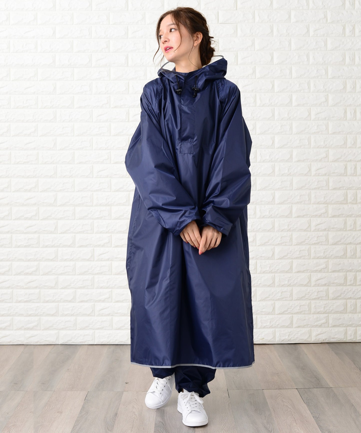 軽量クリアバイザー付きレインポンチョ