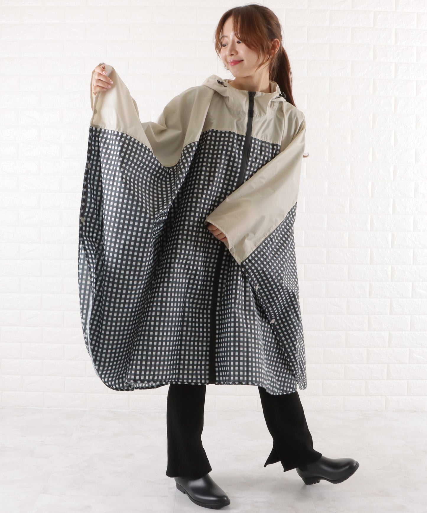 軽量バイカラー前開きレインポンチョ