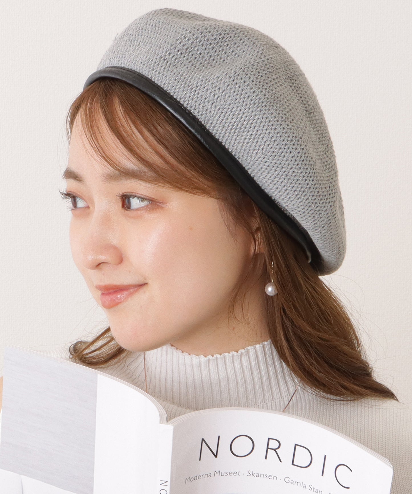 レザー調パイピングメッシュベレー帽