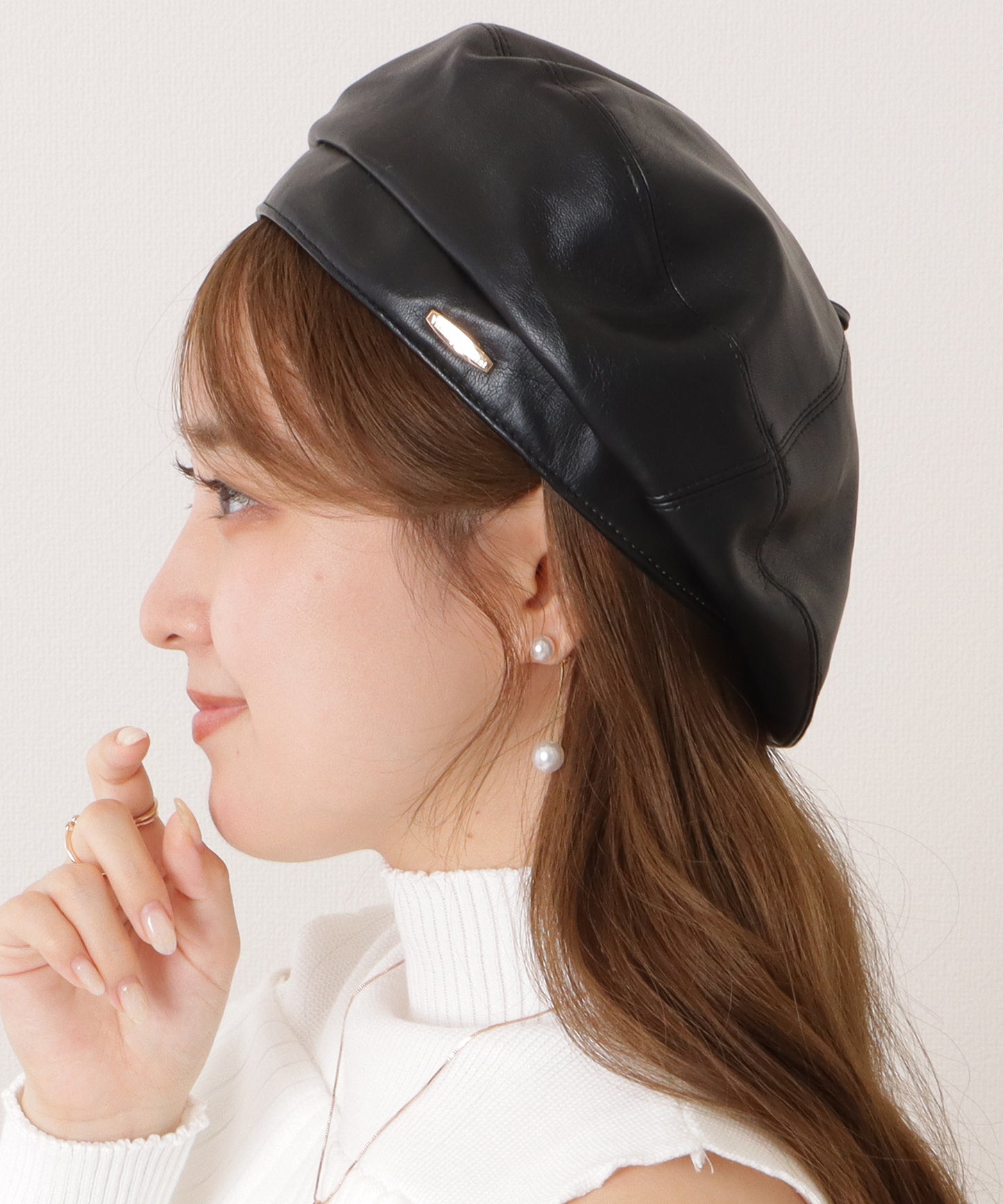 レザー調ステッチインタグ付きベレー帽