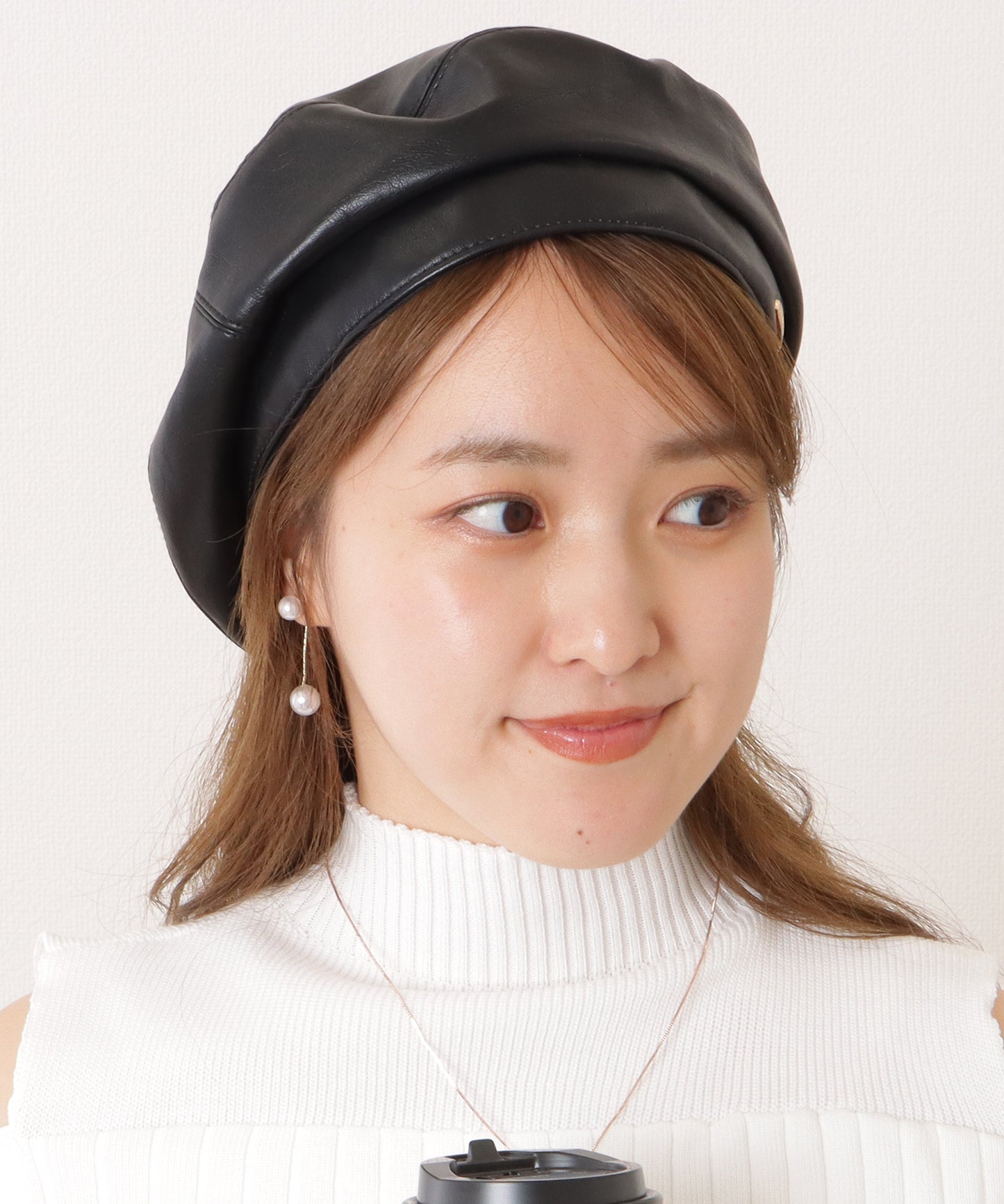 レザー調ステッチインタグ付きベレー帽