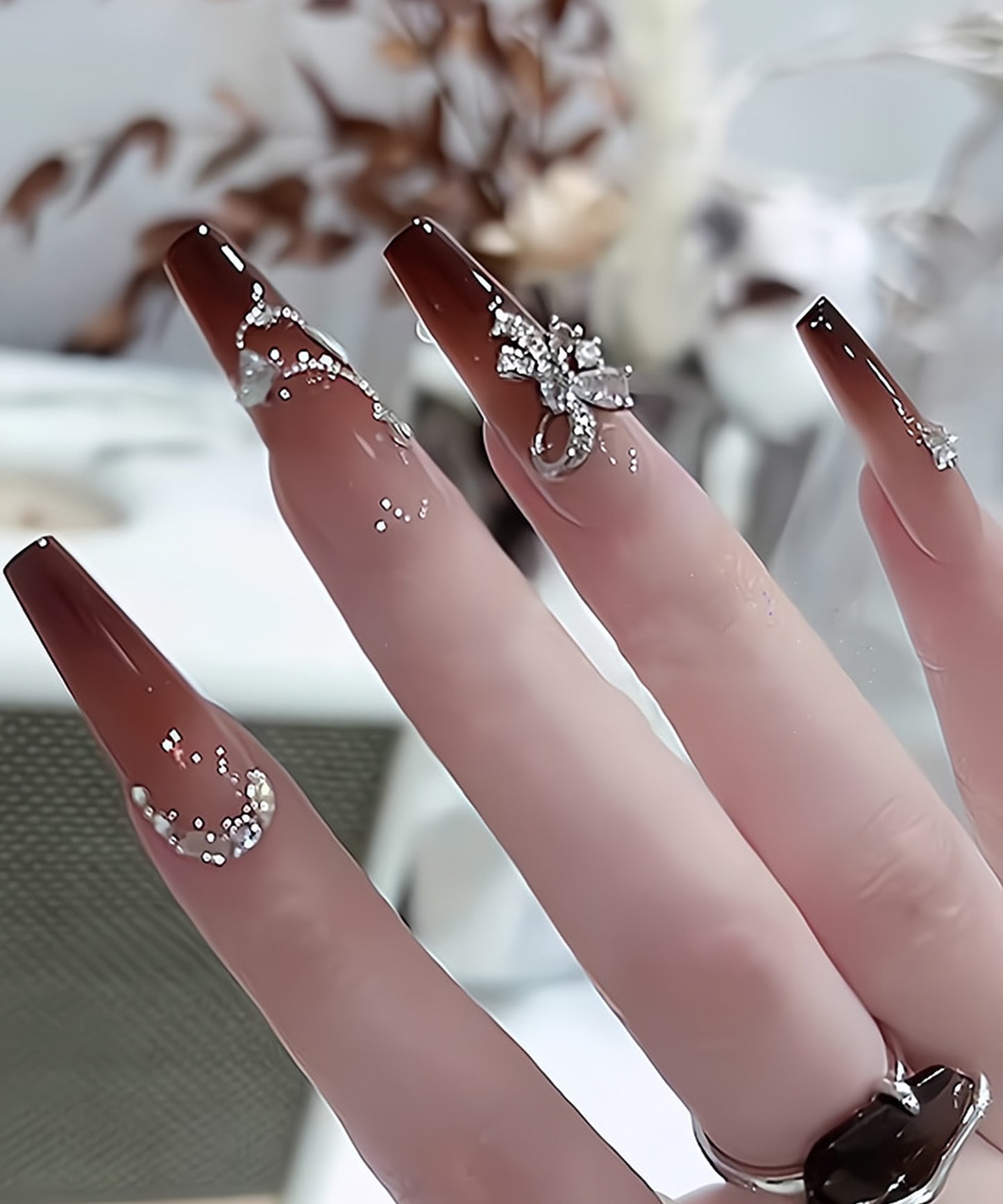 バタフライ チェーン グラデーション ロング ネイルチップ