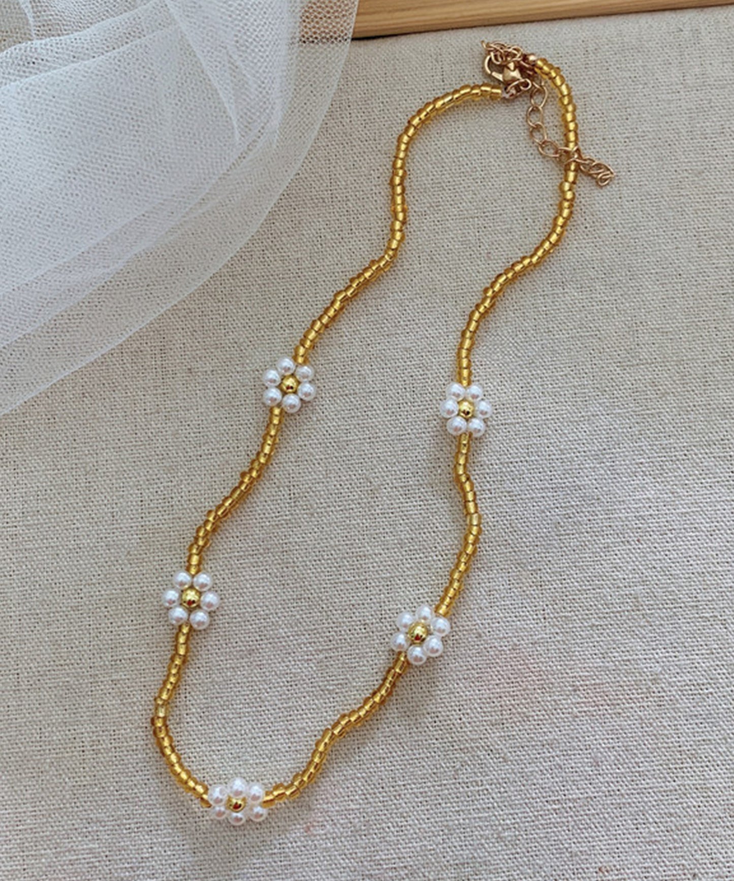 メニー フラワー ショート ビーズ ネックレス