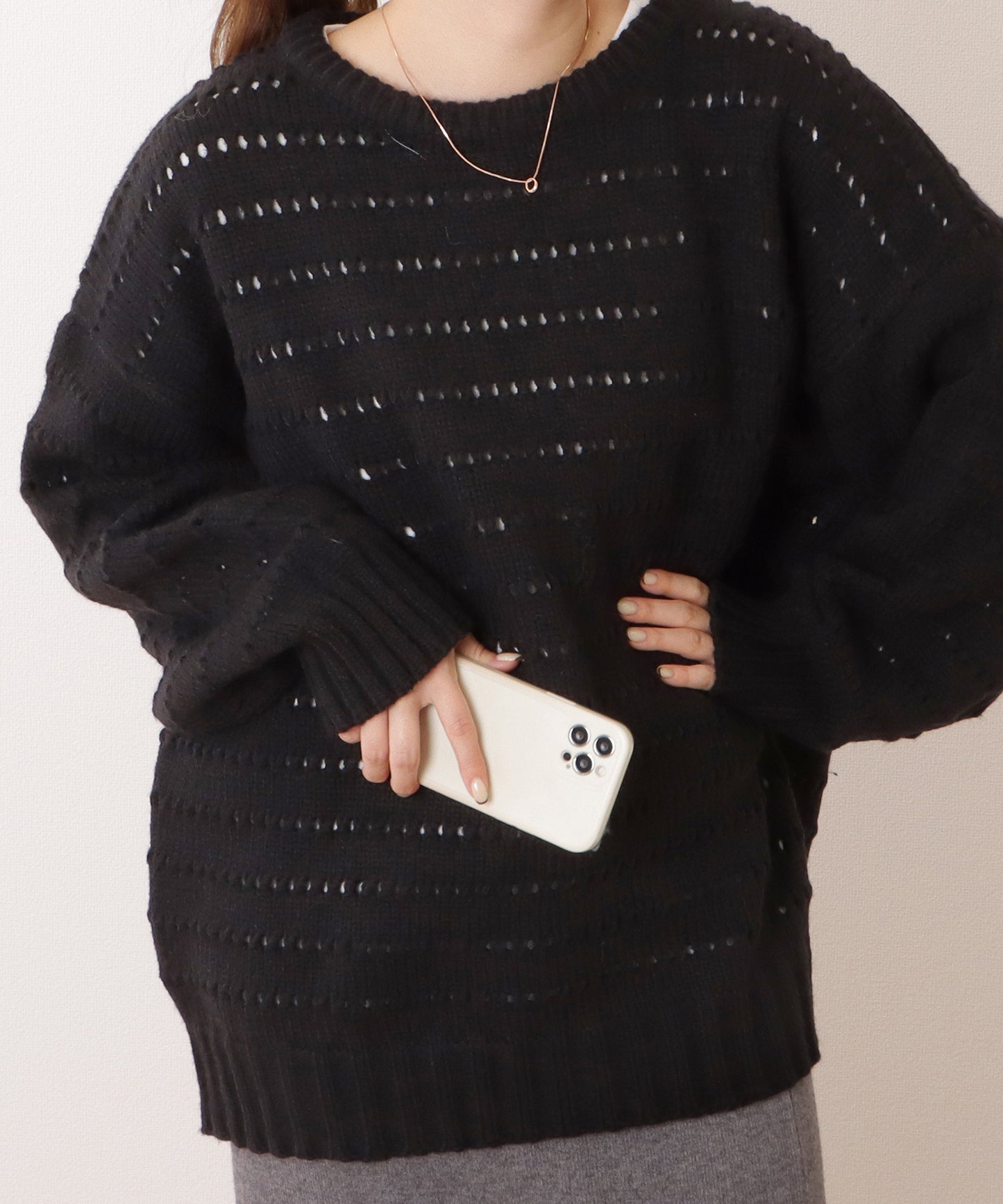 アイレットゆるニット長袖プルオーバー