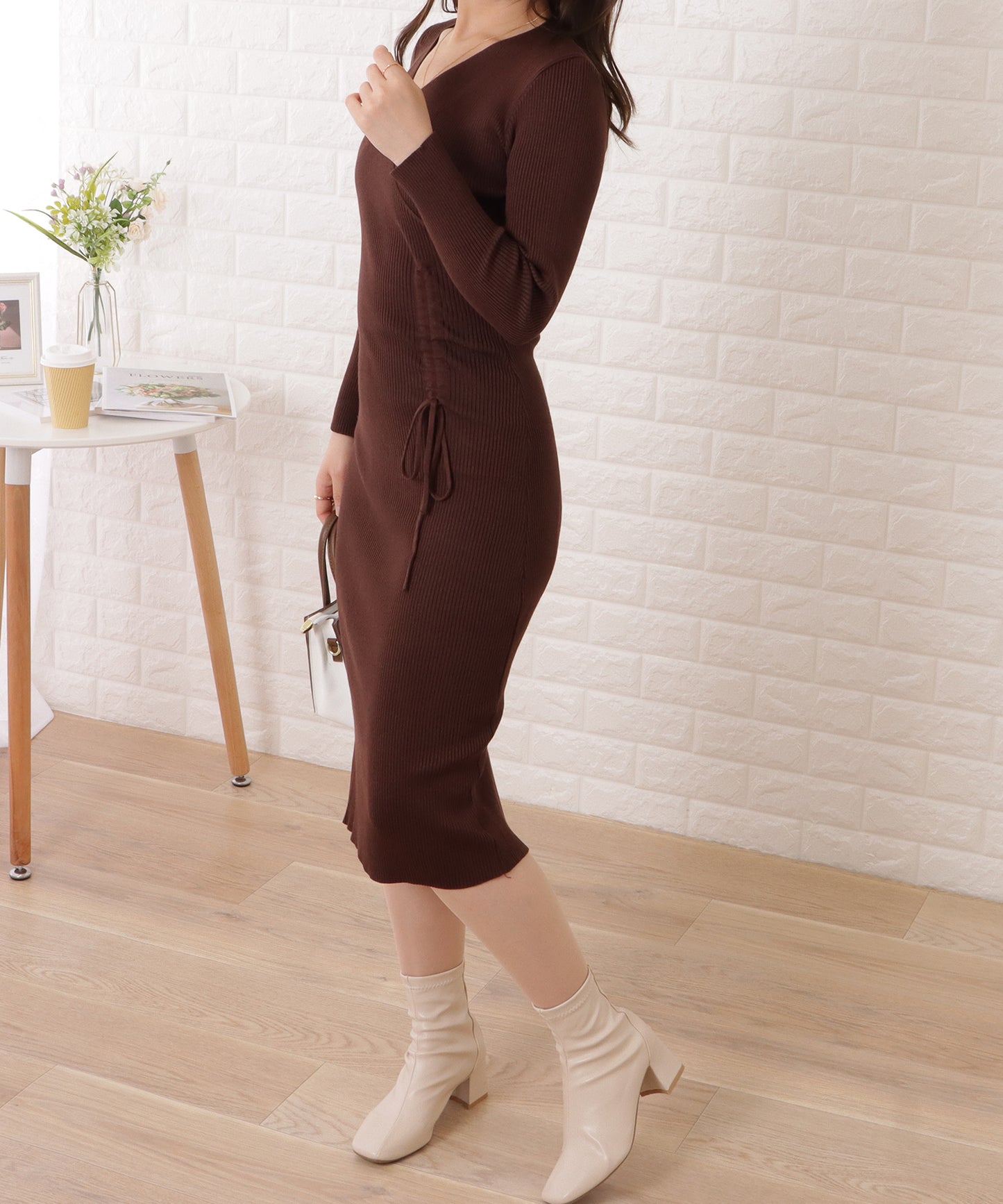 カシュクール風Vネックリブニットワンピース