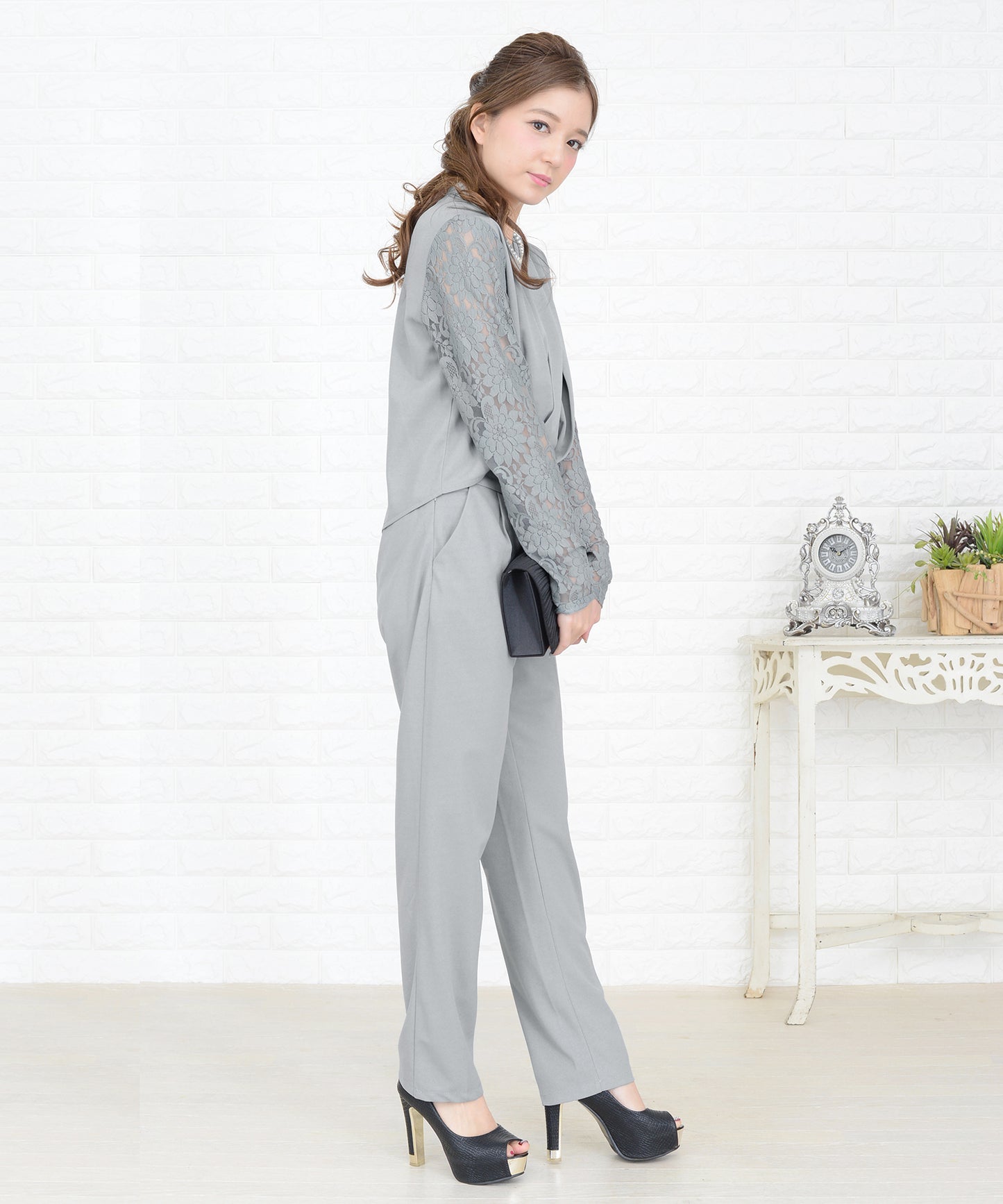 カシュクール風花柄レースオールインワン・パンツドレス