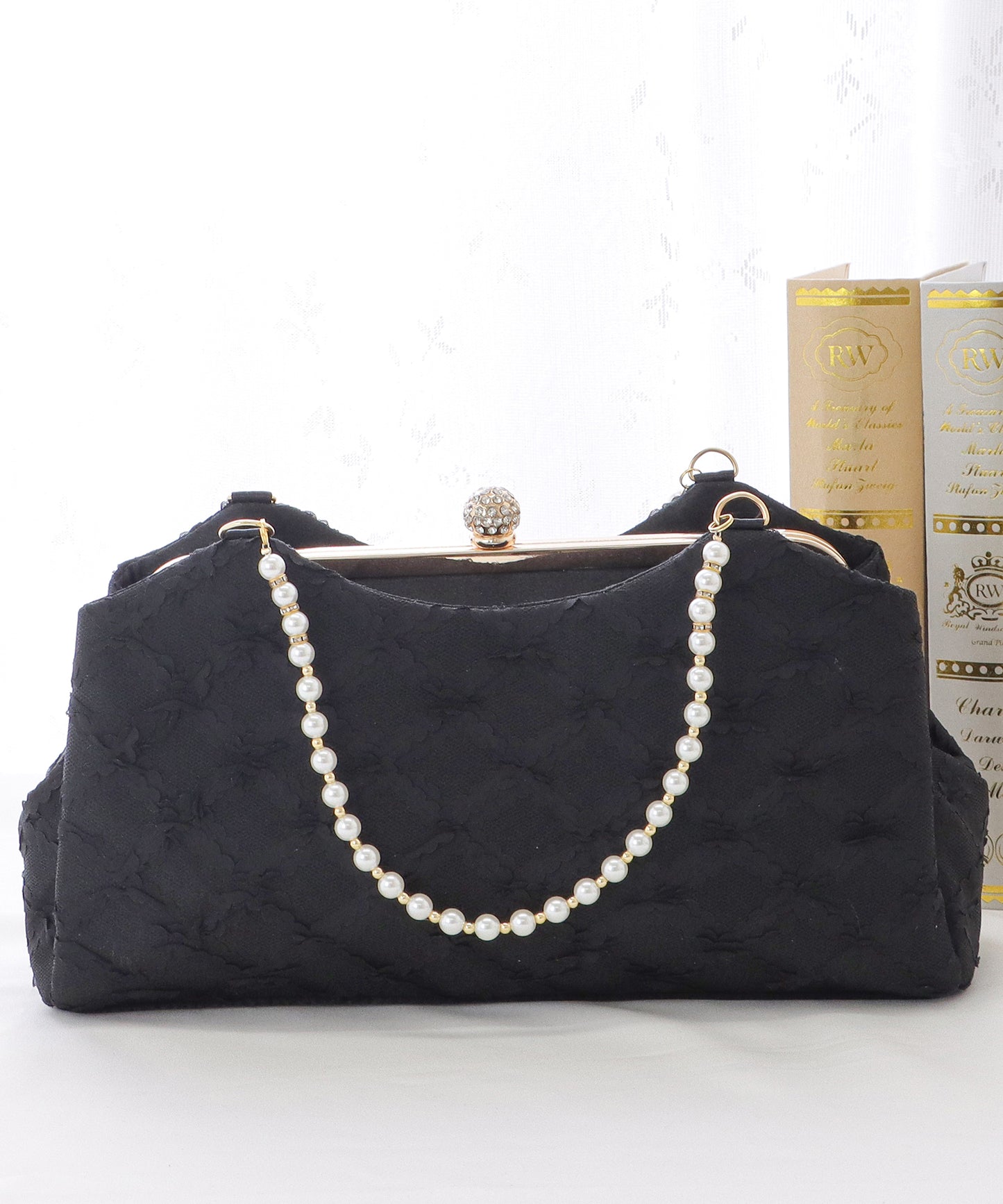 パールハンドルがま口レースパーティーバッグ