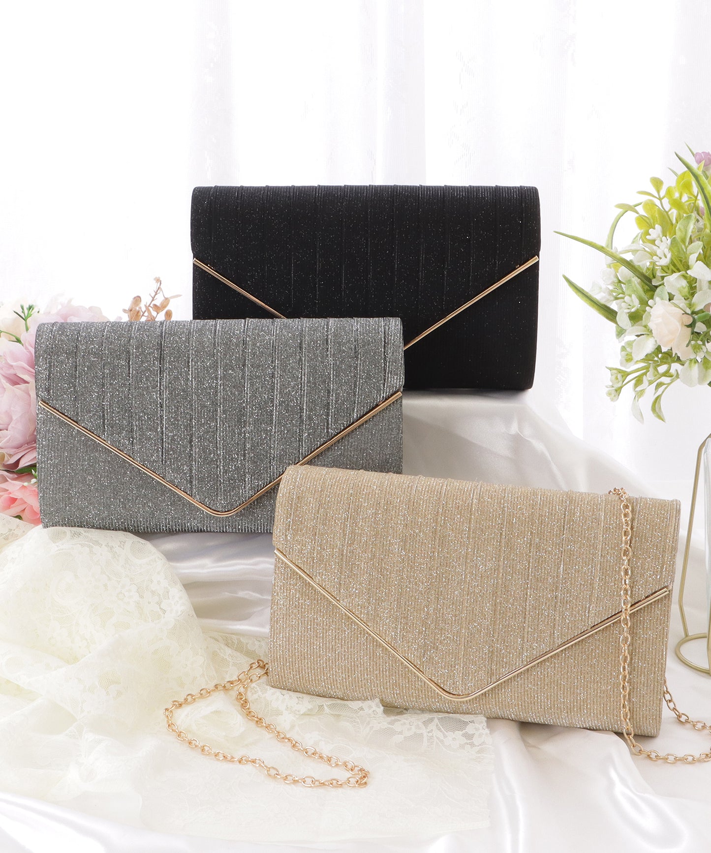 メタリックカラーV字ラメクラッチバッグ