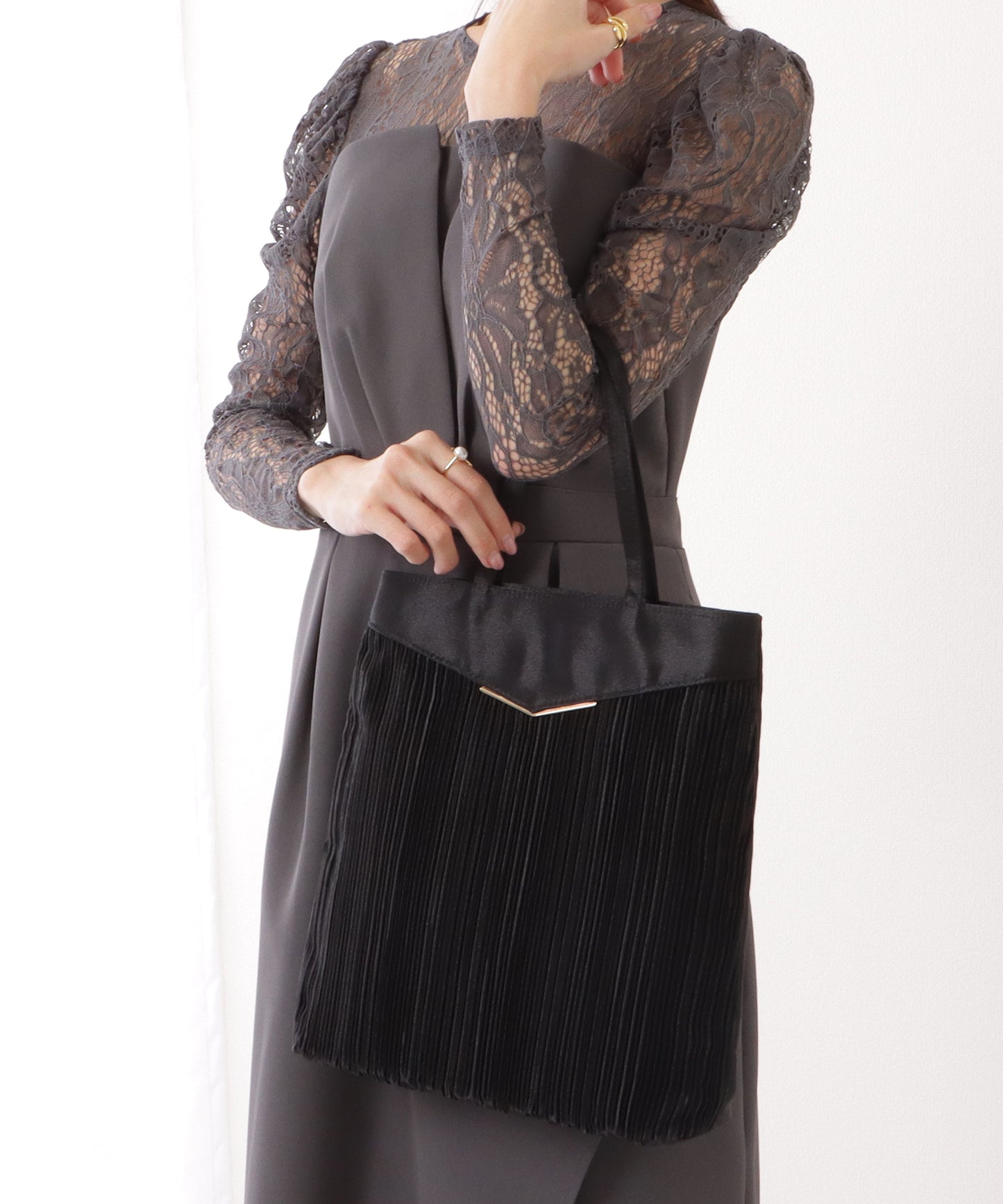 サテン プリーツ 薄型 トート バッグ