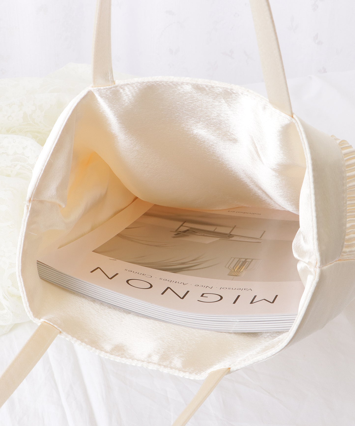 サテン プリーツ 薄型 トート バッグ