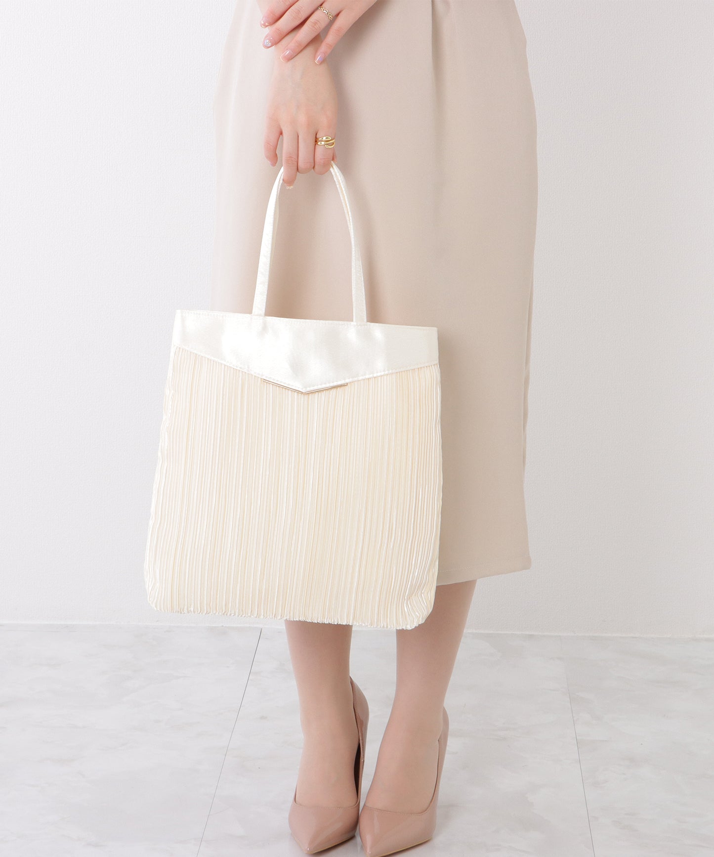 サテン プリーツ 薄型 トート バッグ