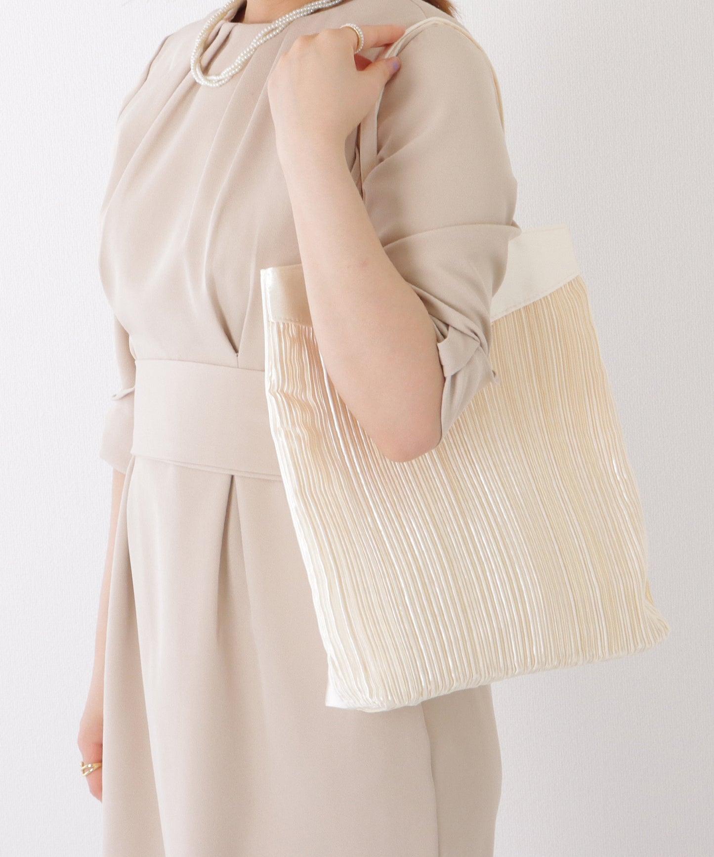 サテン プリーツ 薄型 トート バッグ