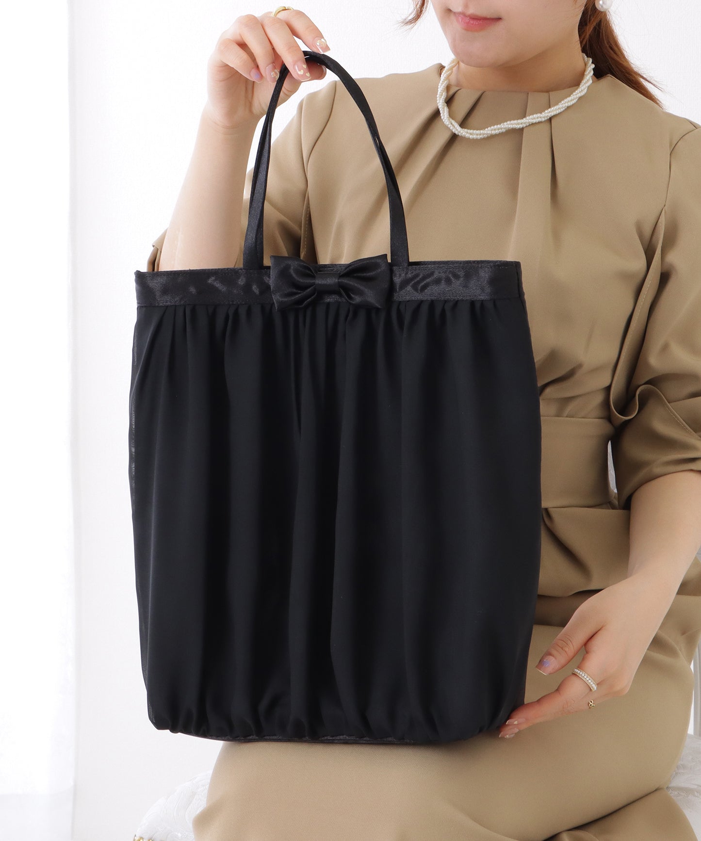 タック リボン サテン トート バッグ