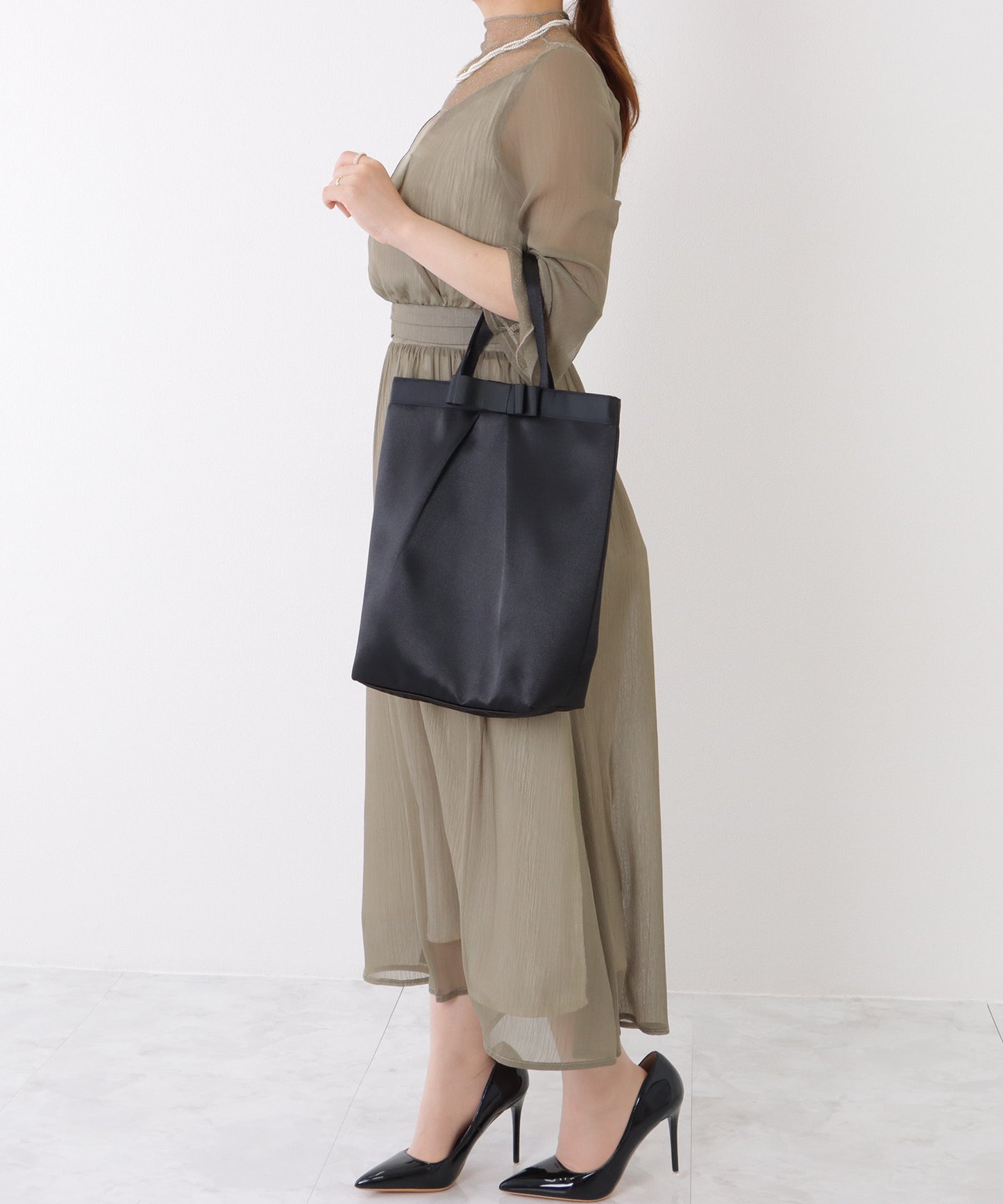 リボン付き サテン タック トート バッグ