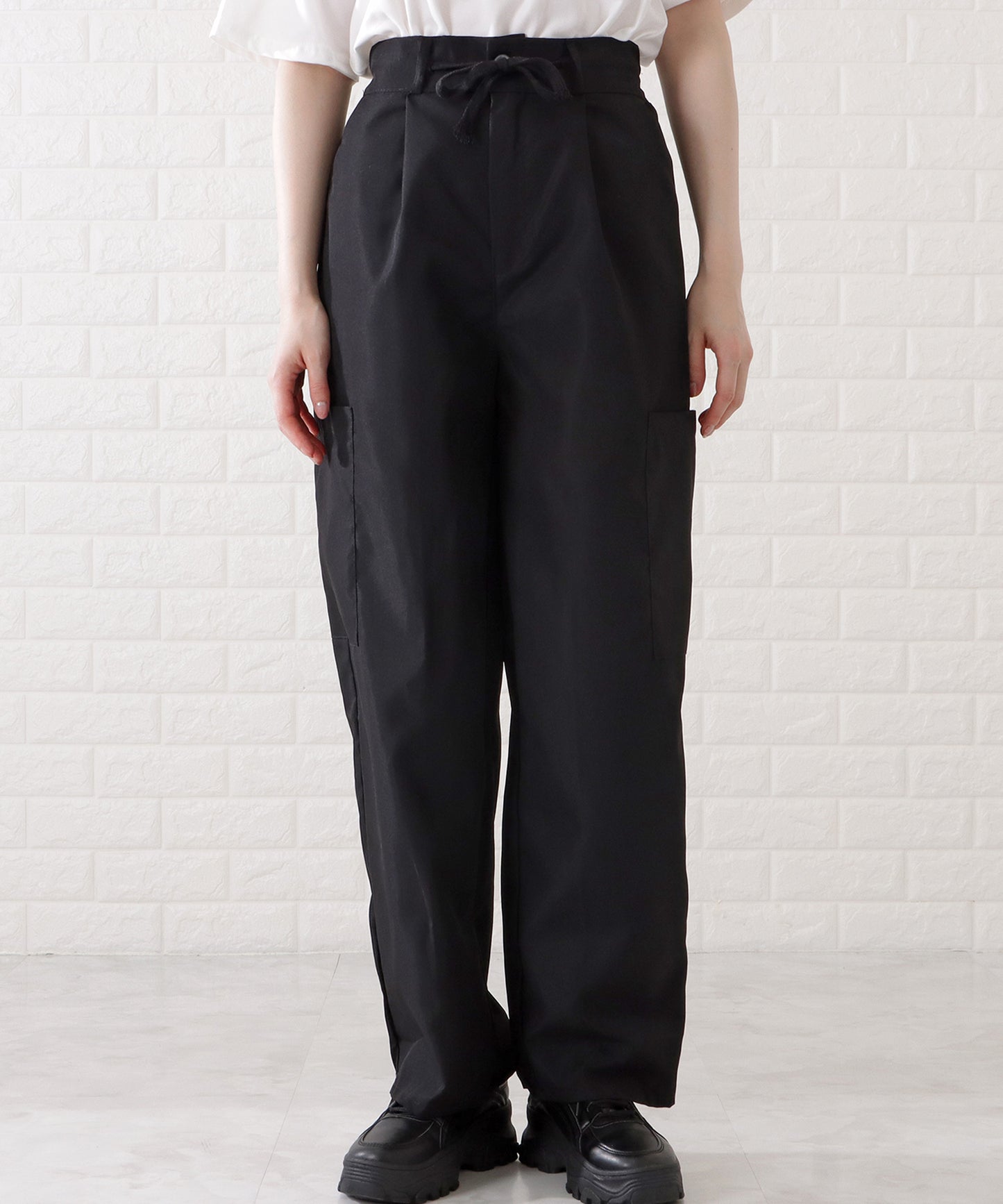 ウエストリボン付きワイドカーゴパンツ