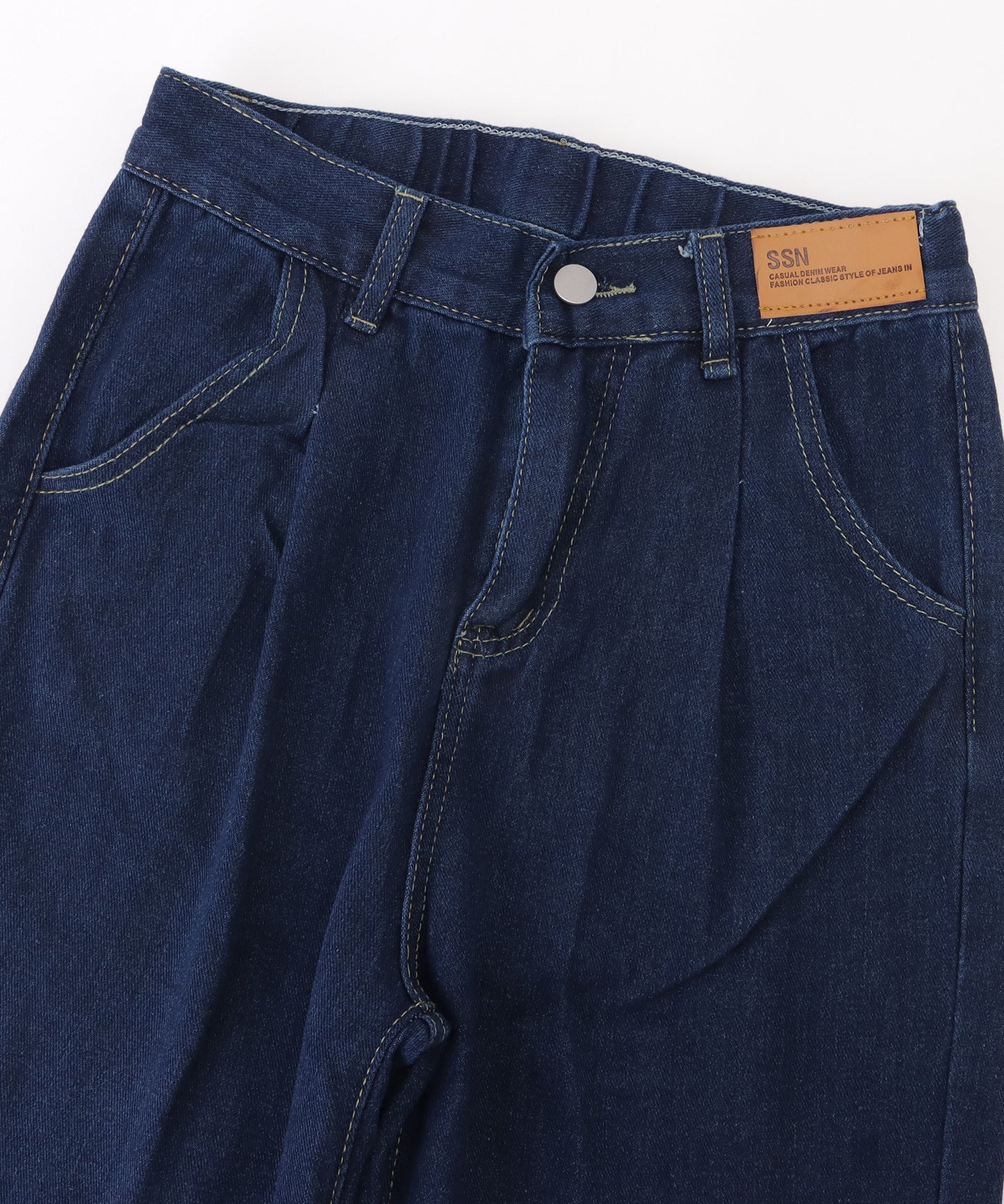 タック入りハーフゴムデニムパンツ