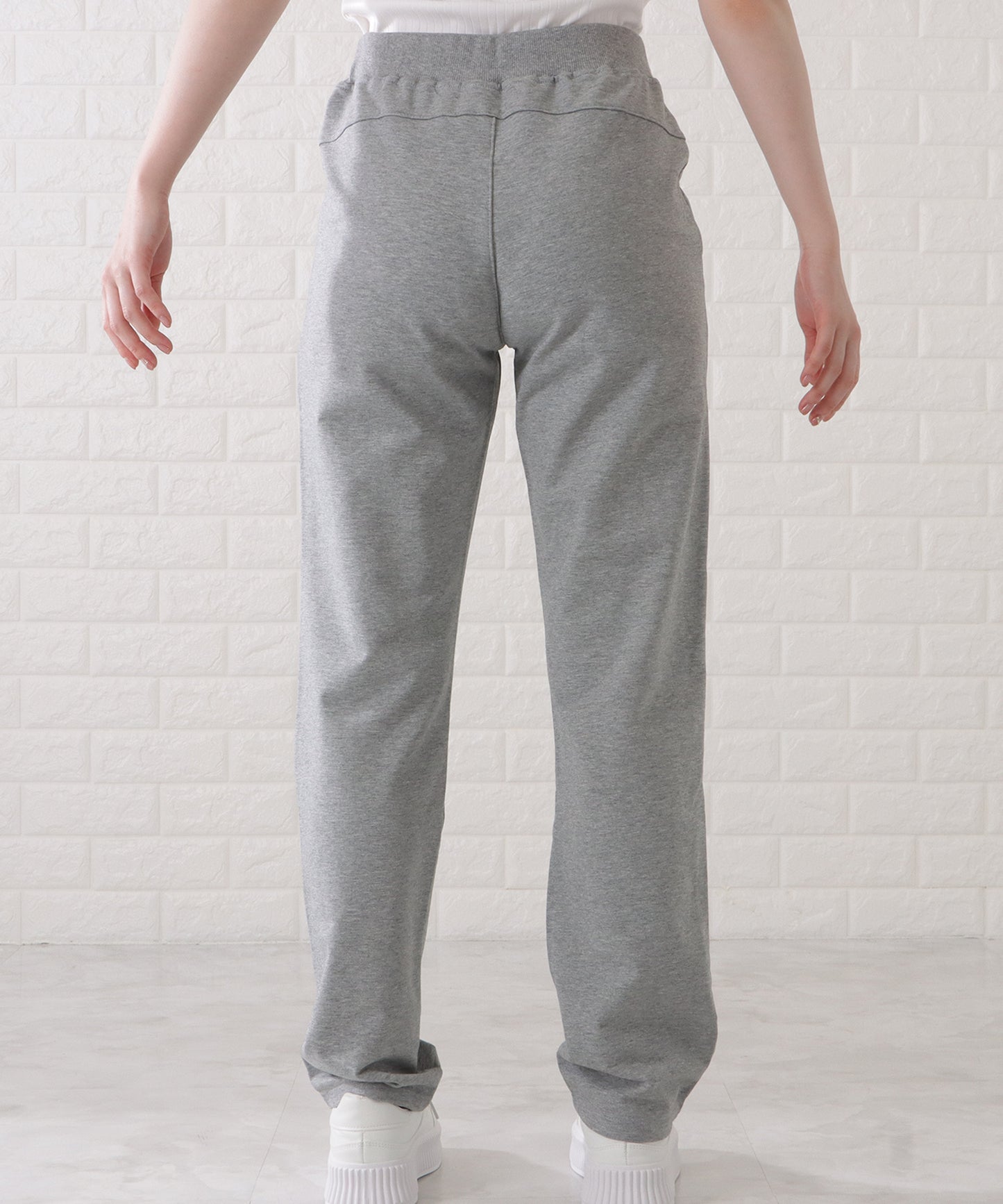 配色ライン入りストレートスウェットパンツ