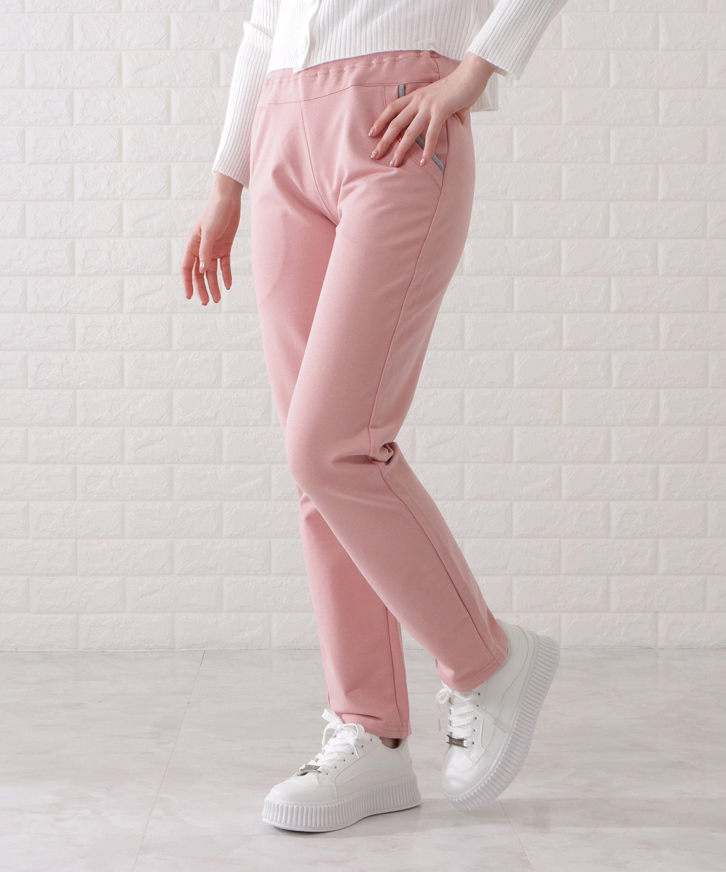 配色ライン入りストレートスウェットパンツ