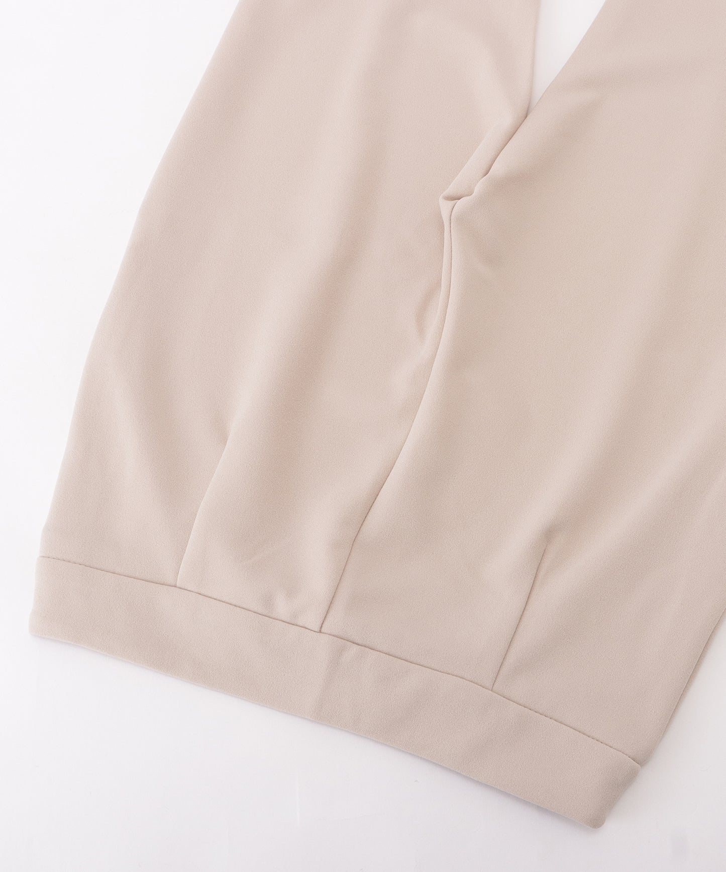 ボタン付きセンターラインフレアパンツ