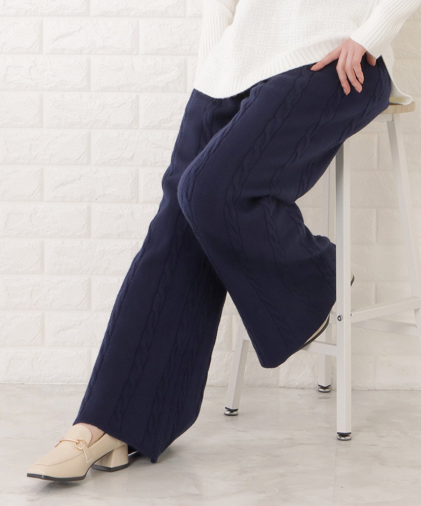 ケーブル柄ワイドニットロングパンツ