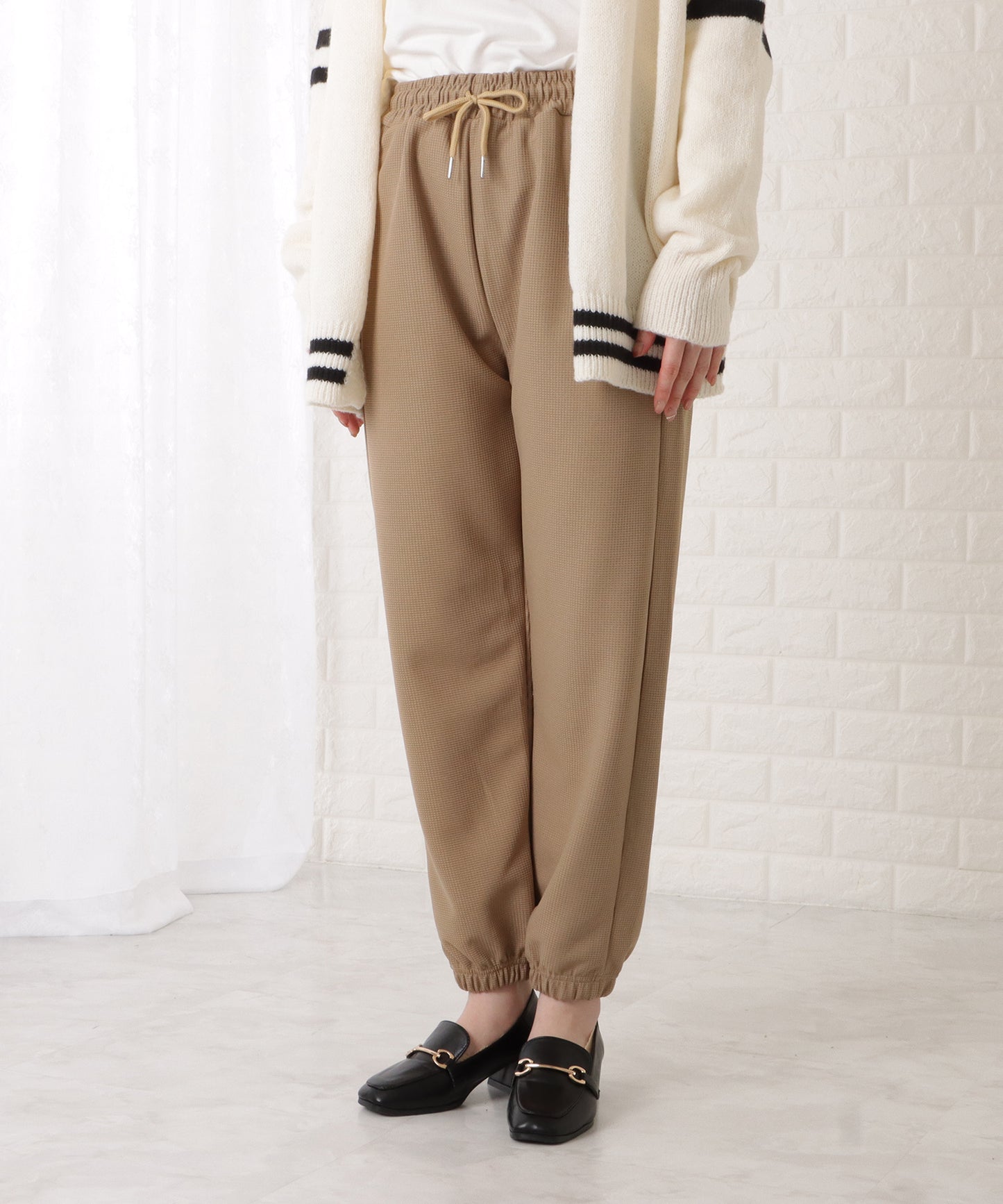 裾ゴムワッフルイージーパンツ