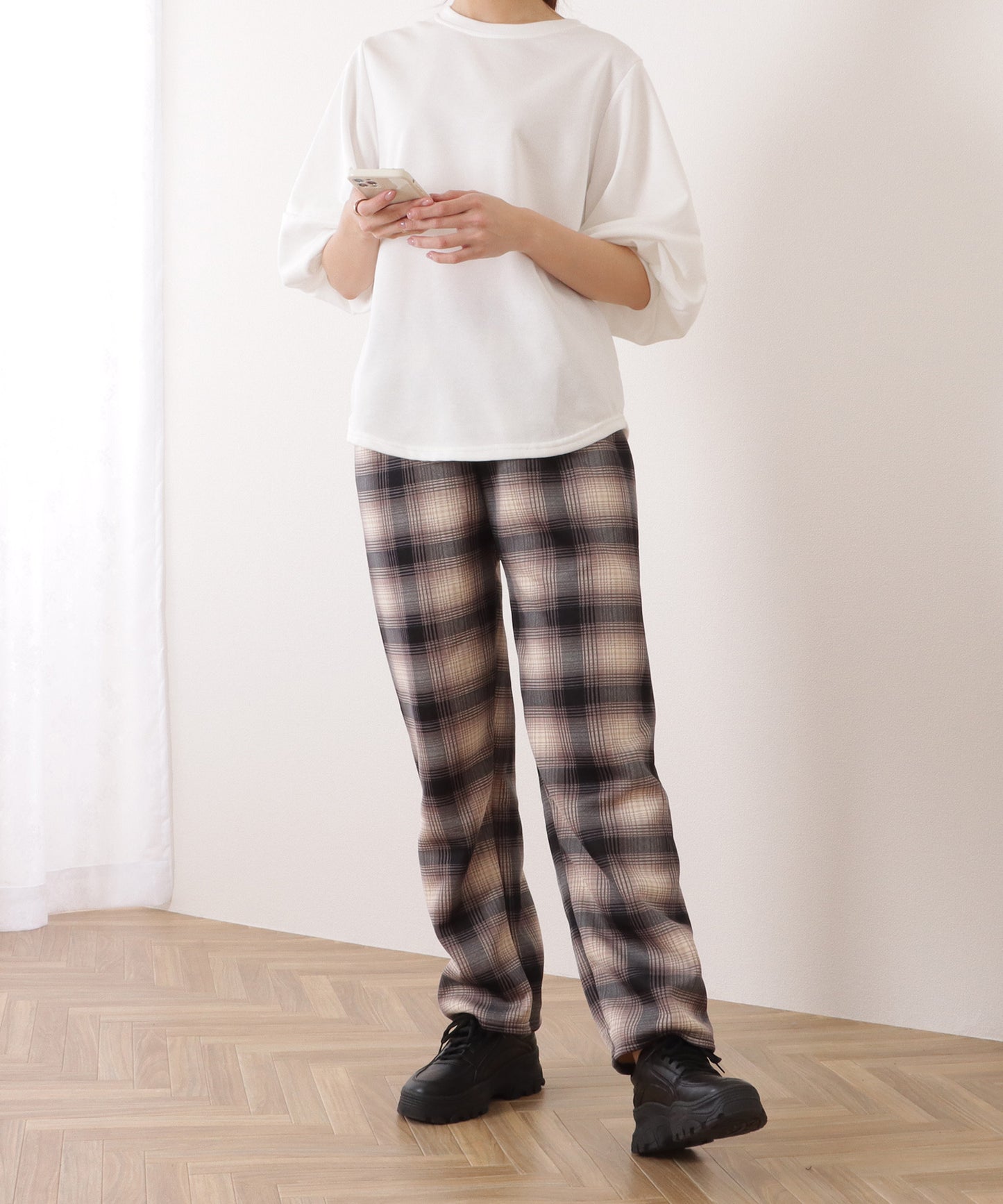 チェック柄裏ボアワイドイージーパンツ